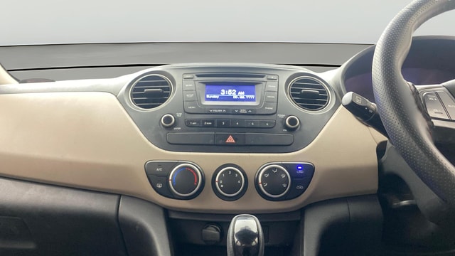 View Hyundai Grand i10 Image 17 Used Hyundai Grand i10 Image 17