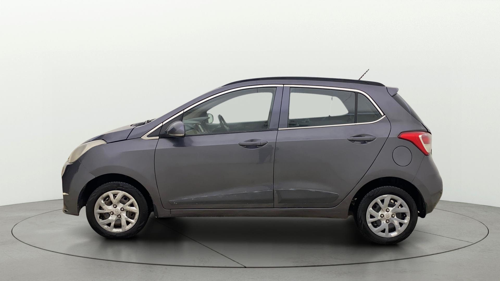 View 2018 Hyundai Grand i10 1.2 Asta Petrol Image 5 Used 2018 Hyundai Grand i10 1.2 Asta Petrol Image 5
