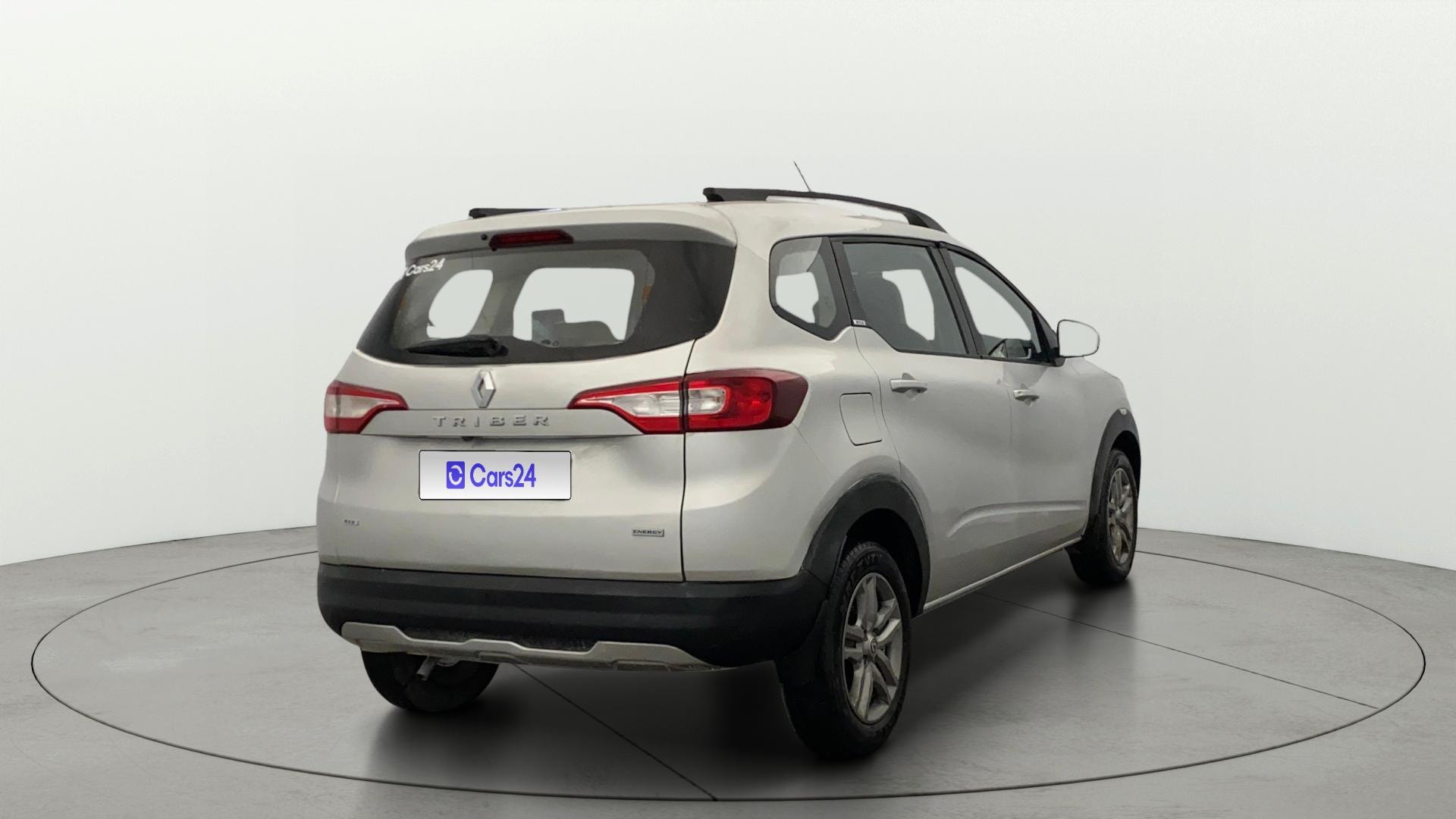 View 2020 Renault Triber RXZ Image 48 Used 2020 Renault Triber RXZ Image 48