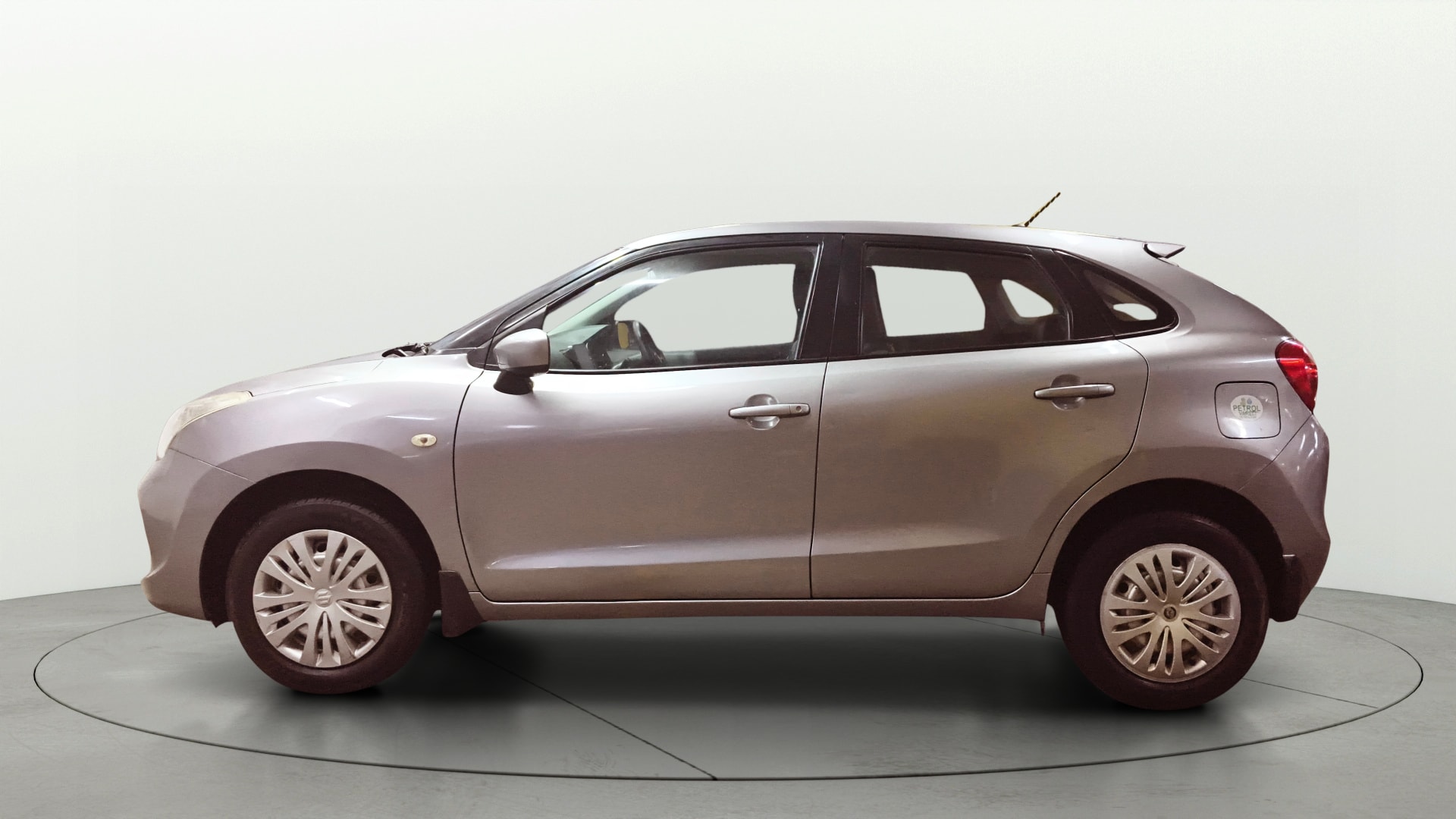 View 2020 Maruti Suzuki 1000 Base Variant Image 5 Used 2020 Maruti Suzuki 1000 Base Variant Image 5