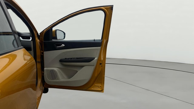 View Renault Triber Image 46 Used Renault Triber Image 46