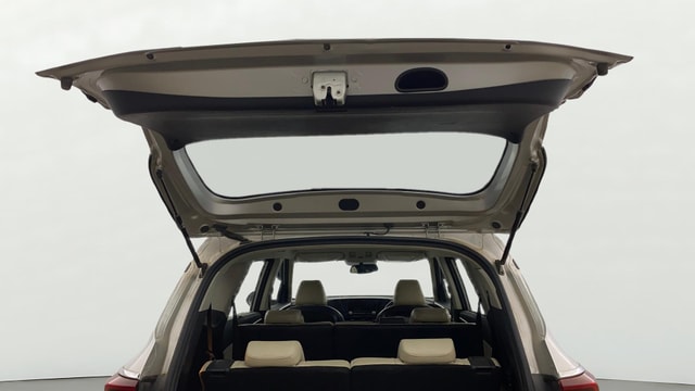 View Kia Carens Image 33 Used Kia Carens Image 33