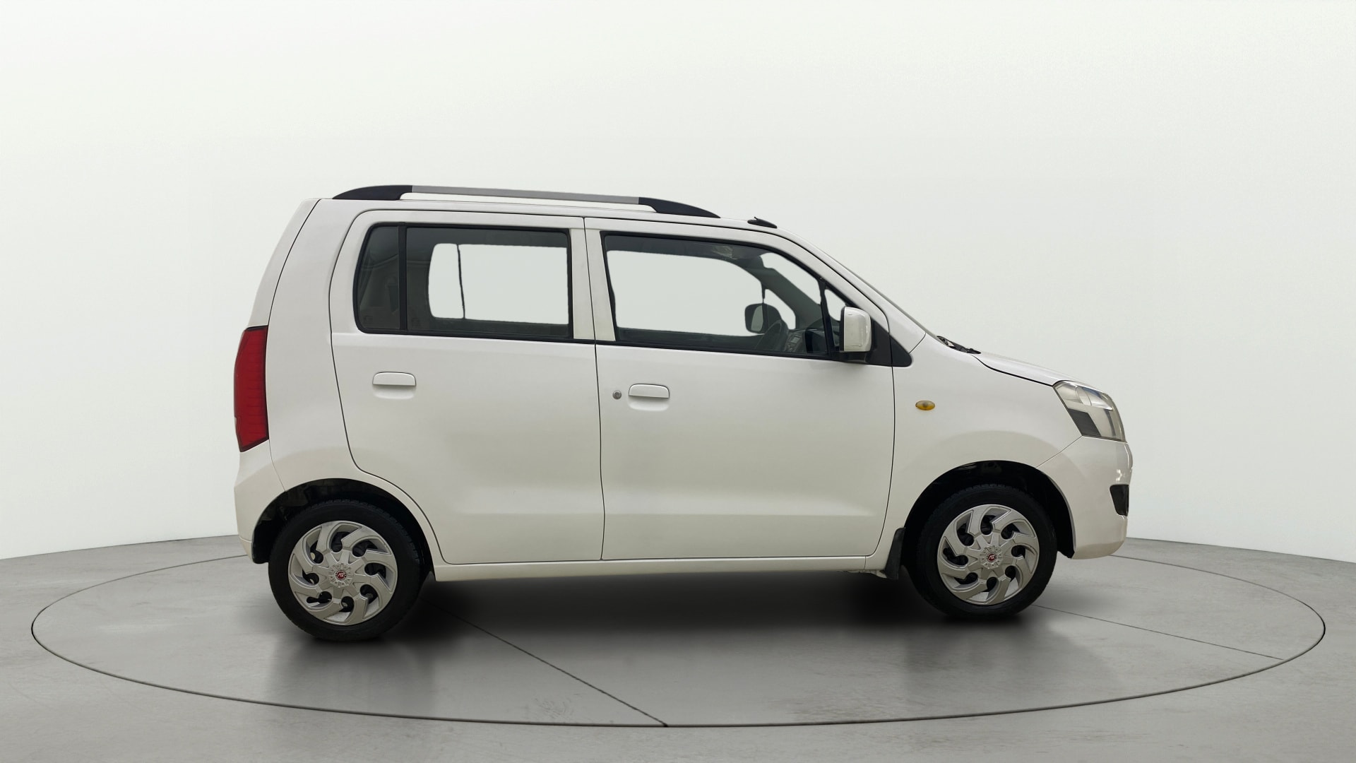 View 2015 Maruti Suzuki 1000 Base Variant Image 8 Used 2015 Maruti Suzuki 1000 Base Variant Image 8