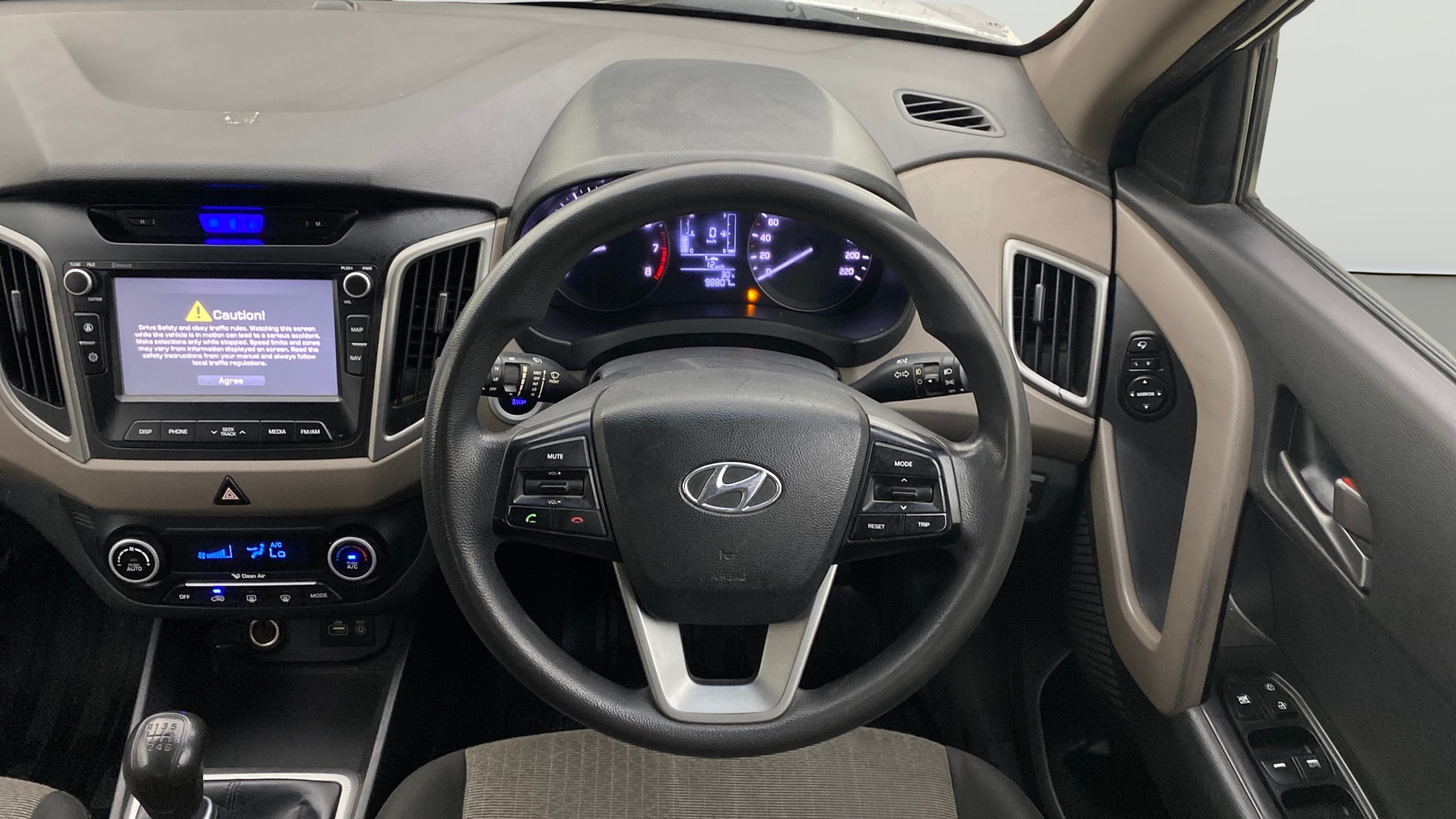 View 2016 Hyundai Creta 1.6 SX Plus Petrol Image 13 Used 2016 Hyundai Creta 1.6 SX Plus Petrol Image 13