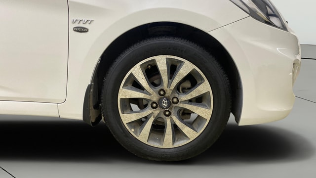 View Hyundai Fluidic Verna Image 40 Used Hyundai Fluidic Verna Image 40