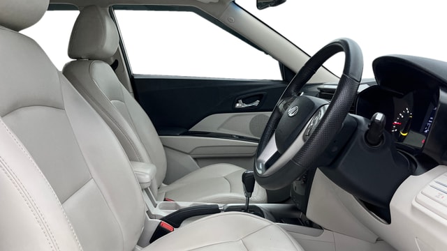 View Mahindra XUV300 Image 18 Used Mahindra XUV300 Image 18