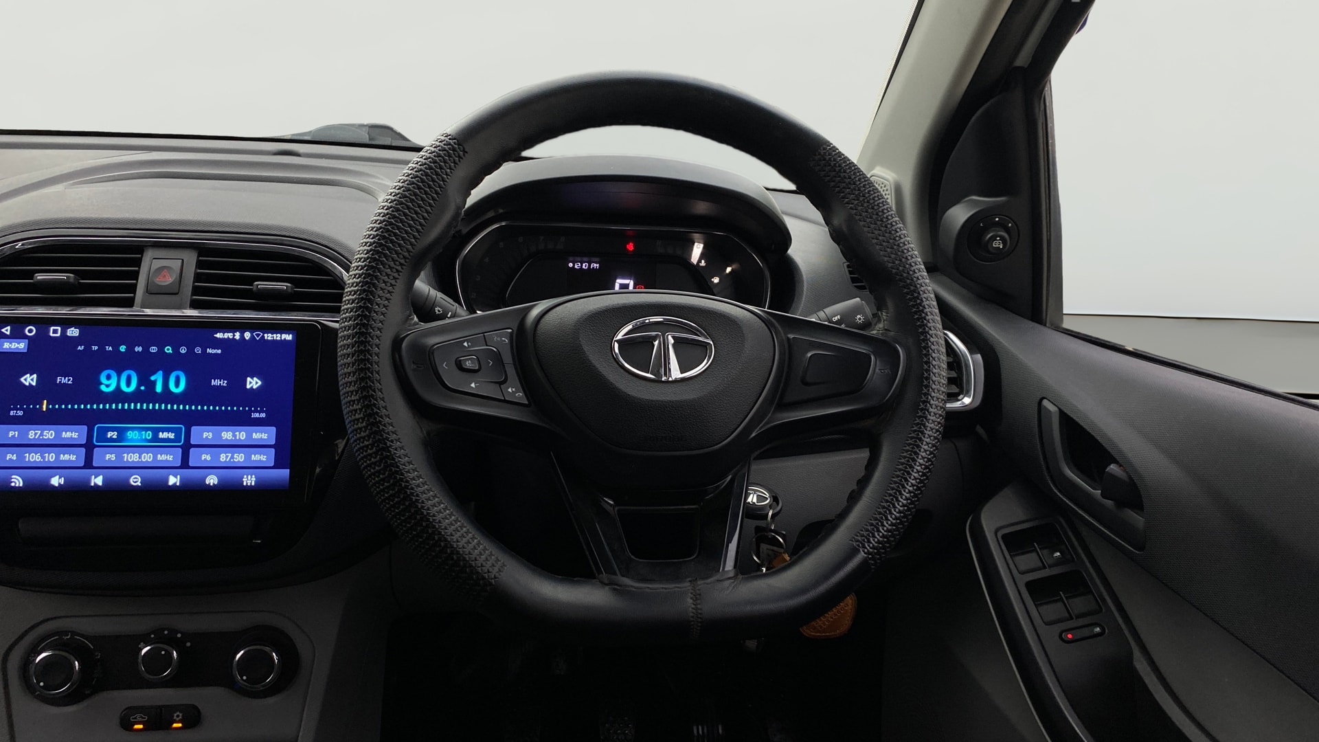 View 2021 Tata Tiago Revotorq XB Image 20 Used 2021 Tata Tiago Revotorq XB Image 20