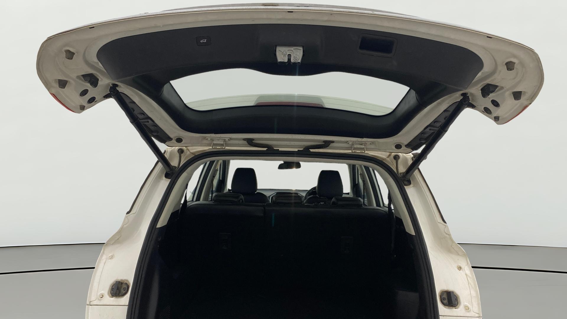 View 2020 MG Hector Sharp Diesel Image 31 Used 2020 MG Hector Sharp Diesel Image 31