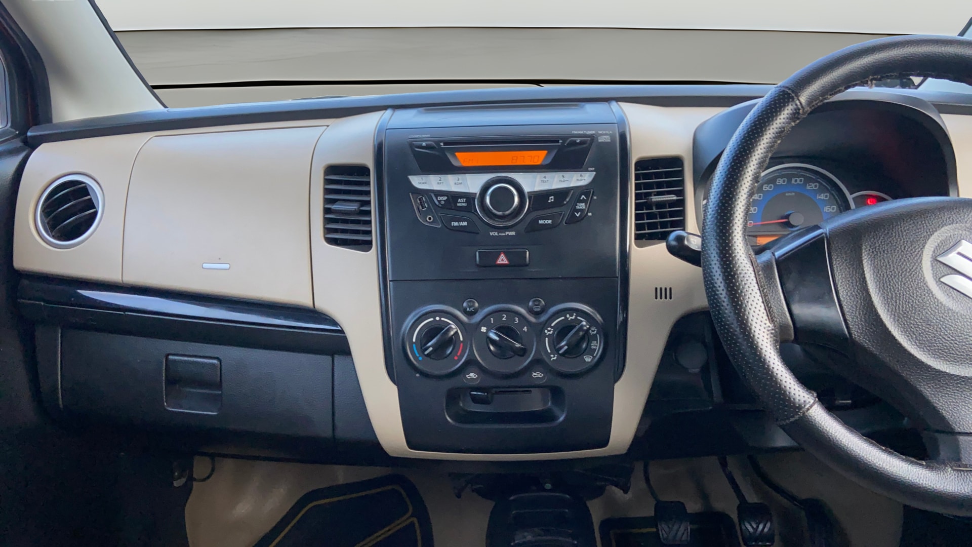 View 2018 Maruti Suzuki 1000 Base Variant Image 17 Used 2018 Maruti Suzuki 1000 Base Variant Image 17