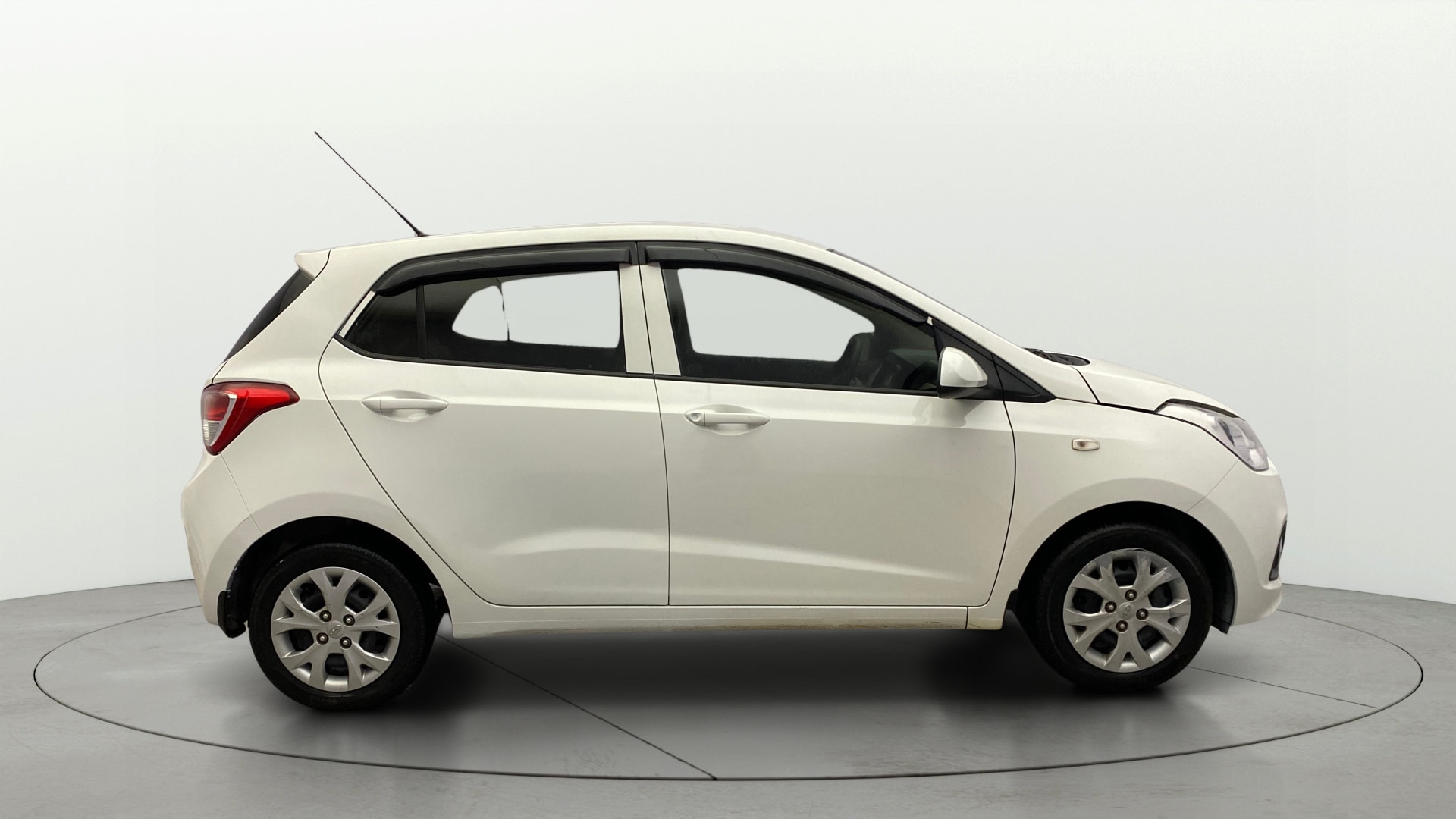 Used 2016 Hyundai Grand i10 Used 2016 Hyundai Grand i10