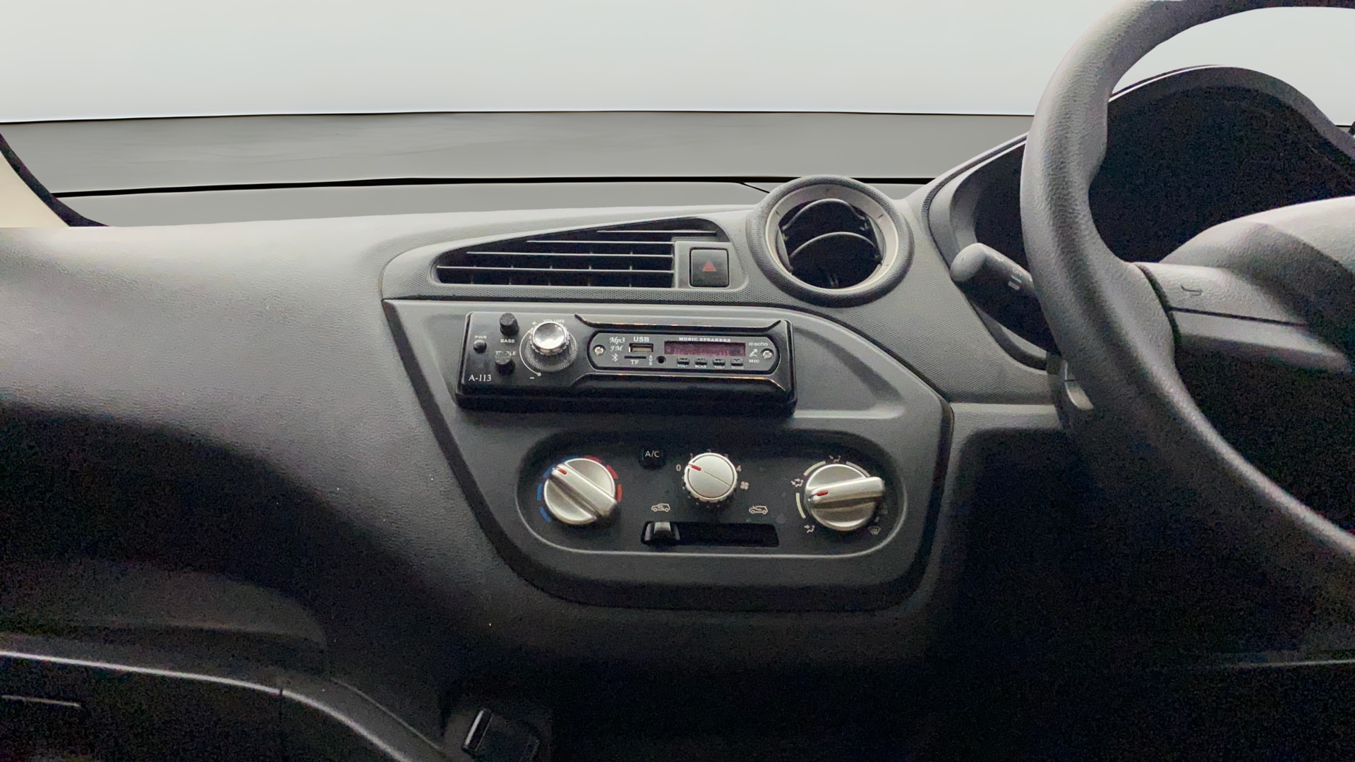 View 2018 Datsun Redi GO A Image 30 Used 2018 Datsun Redi GO A Image 30