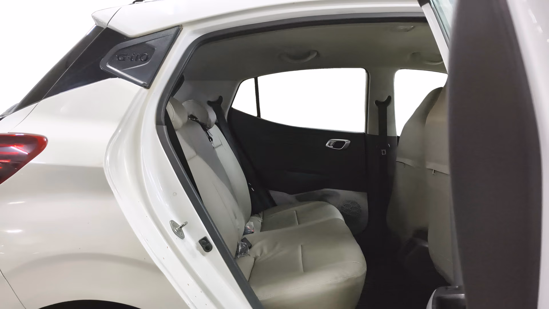 View 2023 Hyundai Grand i10 Nios Sportz Petrol AMT Image 30 Used 2023 Hyundai Grand i10 Nios Sportz Petrol AMT Image 30