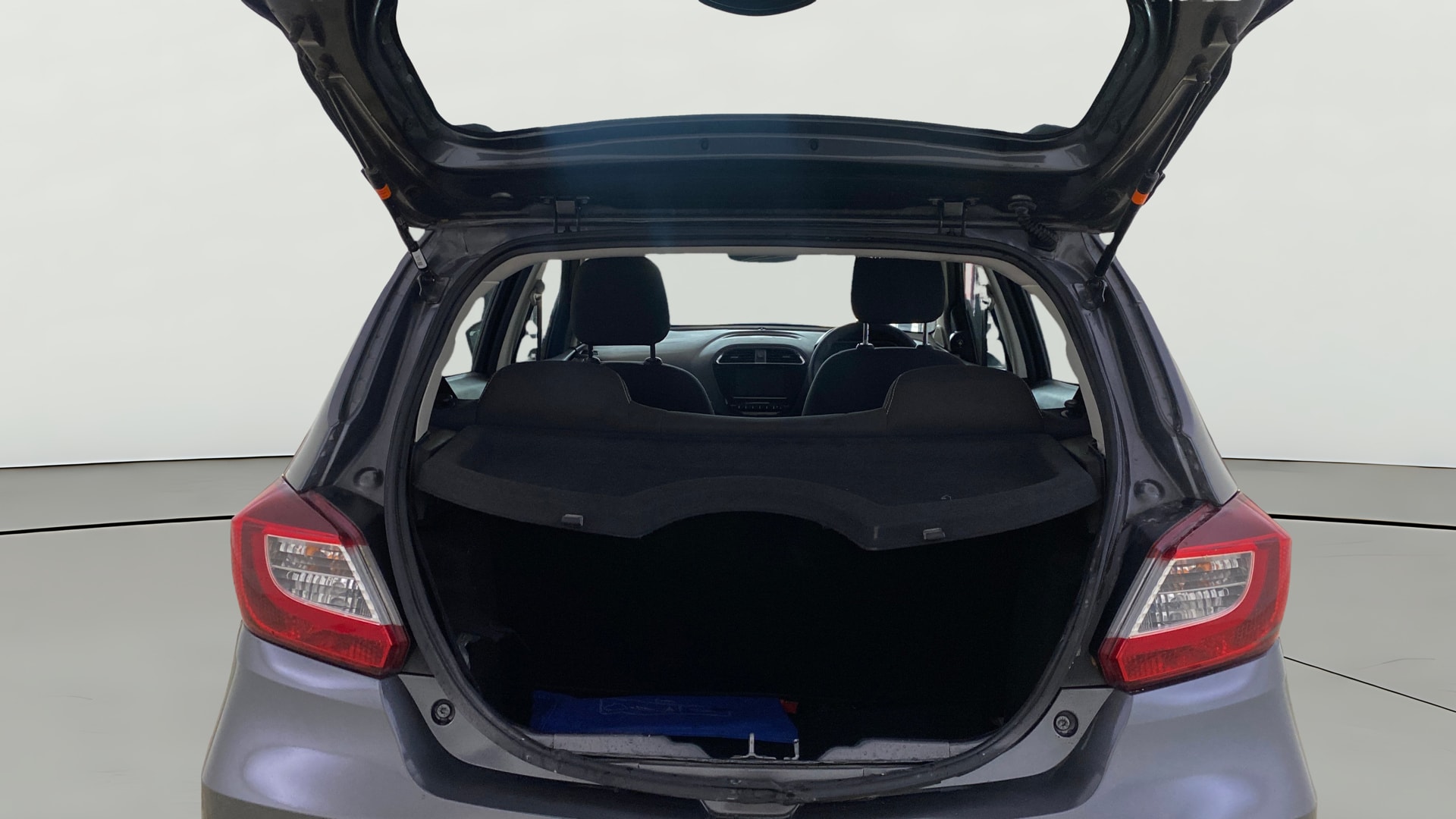 Used 2022 Tata Tiago Used 2022 Tata Tiago