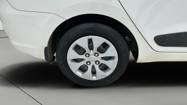 View Hyundai Xcent Image 23 Used Hyundai Xcent Image 23