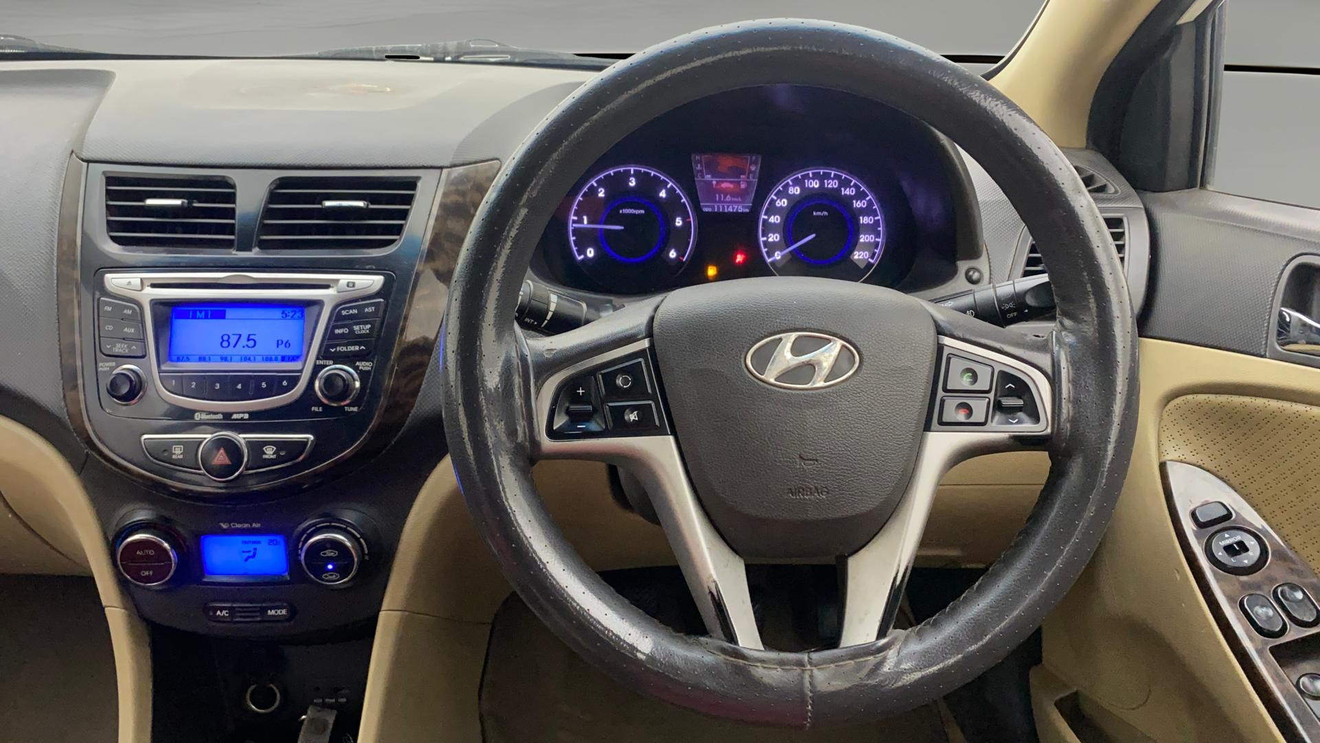 View 2012 Hyundai Fluidic Verna 1.6 CRDI SX Image 20 Used 2012 Hyundai Fluidic Verna 1.6 CRDI SX Image 20