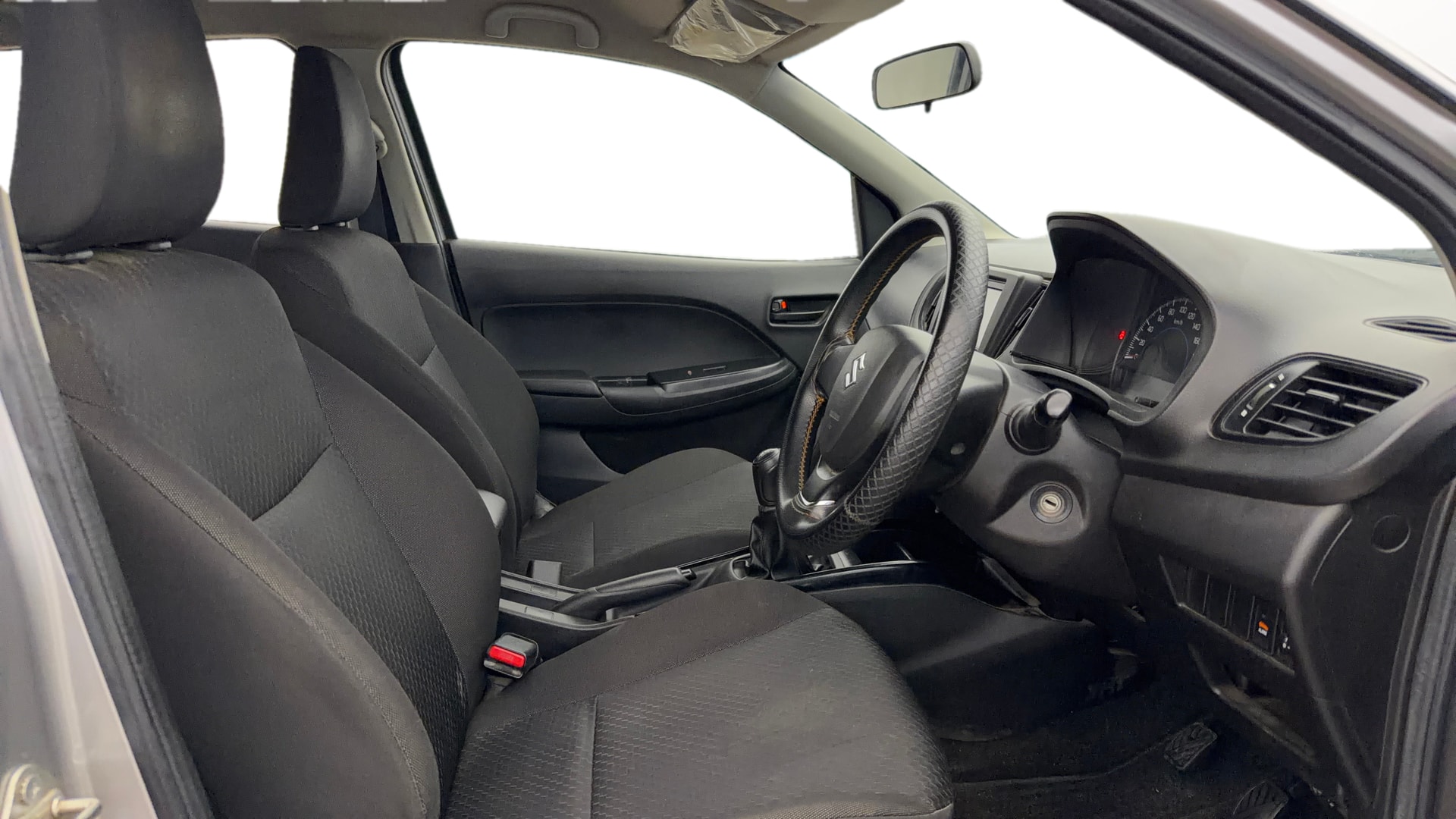 View 2021 Maruti Suzuki 1000 Base Variant Image 25 Used 2021 Maruti Suzuki 1000 Base Variant Image 25