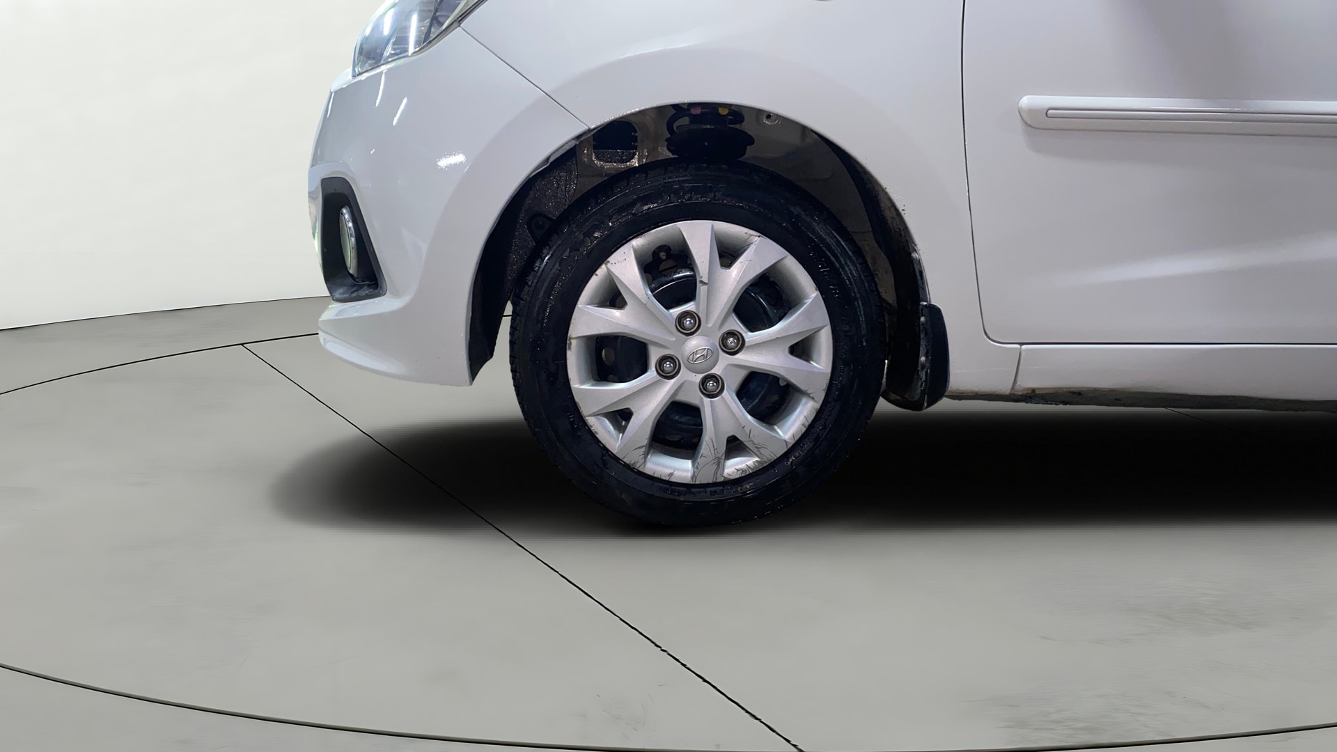 View 2015 Hyundai Grand i10 Magna 1.2 Kappa VTVT Image 27 Used 2015 Hyundai Grand i10 Magna 1.2 Kappa VTVT Image 27