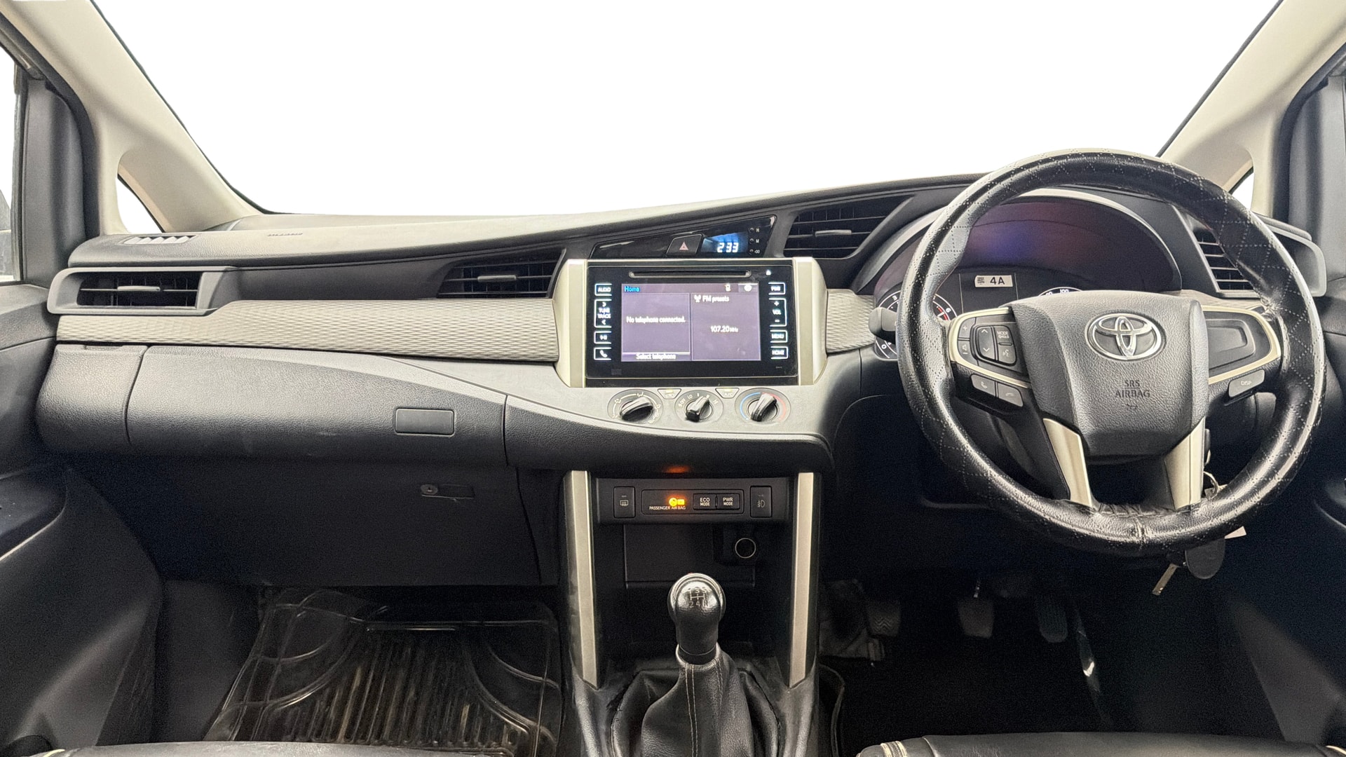 View 2019 Toyota Innova Crysta 2.4 G MT 7-Seater BS IV Image 16 Used 2019 Toyota Innova Crysta 2.4 G MT 7-Seater BS IV Image 16
