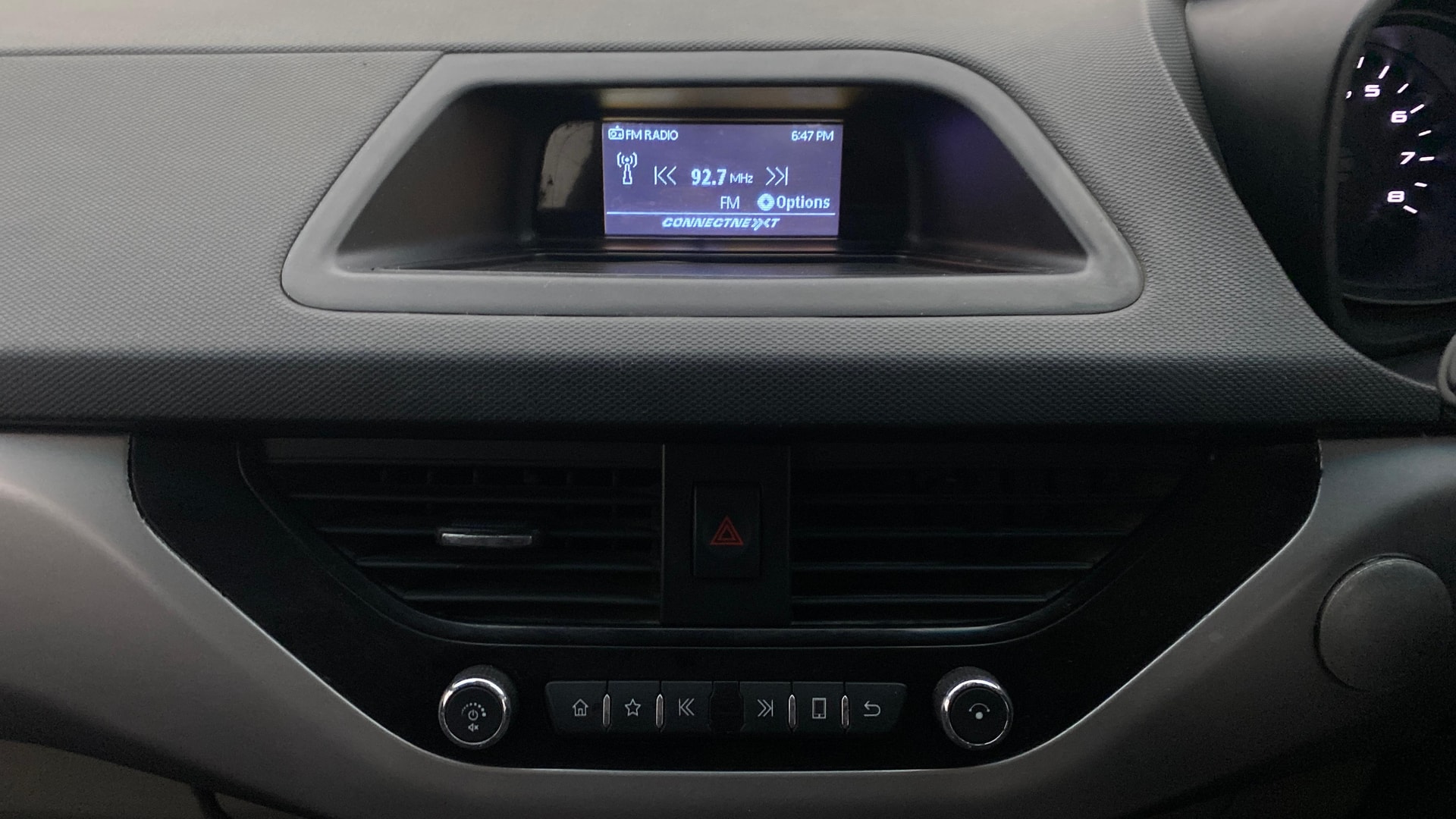 View 2018 Tata Nexon Revotron XM Image 17 Used 2018 Tata Nexon Revotron XM Image 17