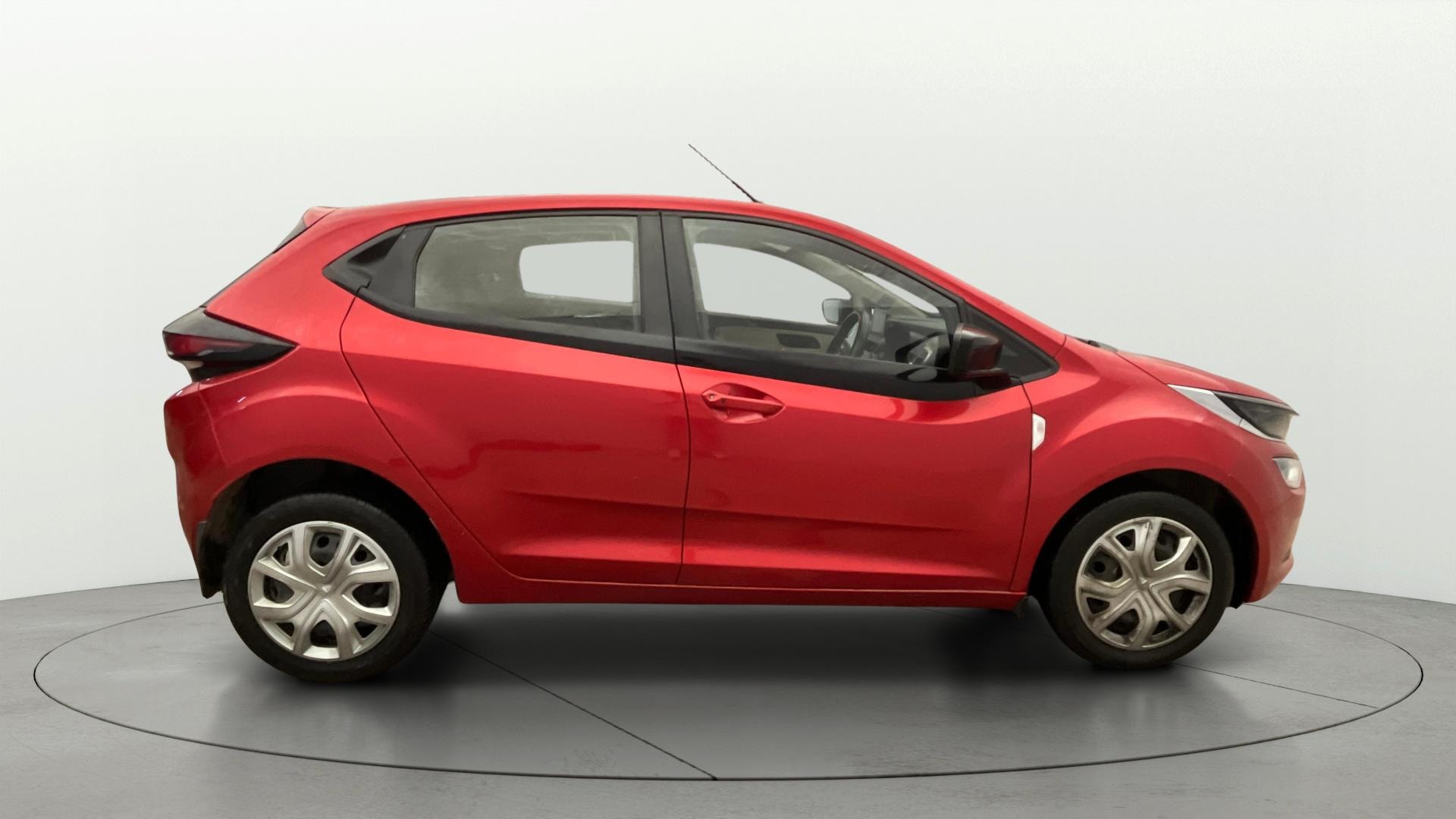 View 2022 Tata Altroz XT Petrol Image 9 Used 2022 Tata Altroz XT Petrol Image 9