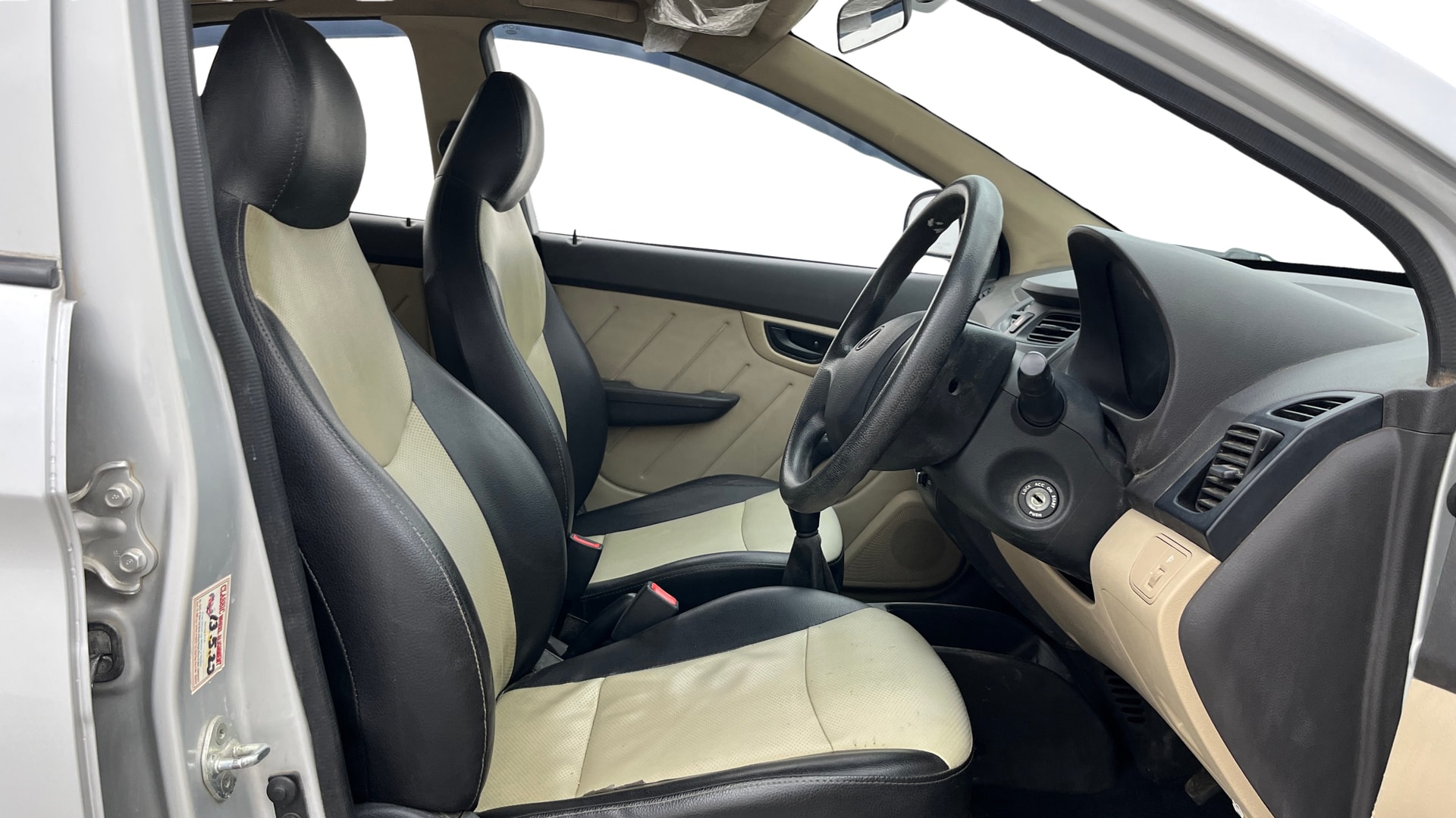 View 2016 Hyundai EON D-Lite Plus Image 25 Used 2016 Hyundai EON D-Lite Plus Image 25