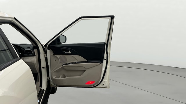 View Mahindra XUV300 Image 47 Used Mahindra XUV300 Image 47