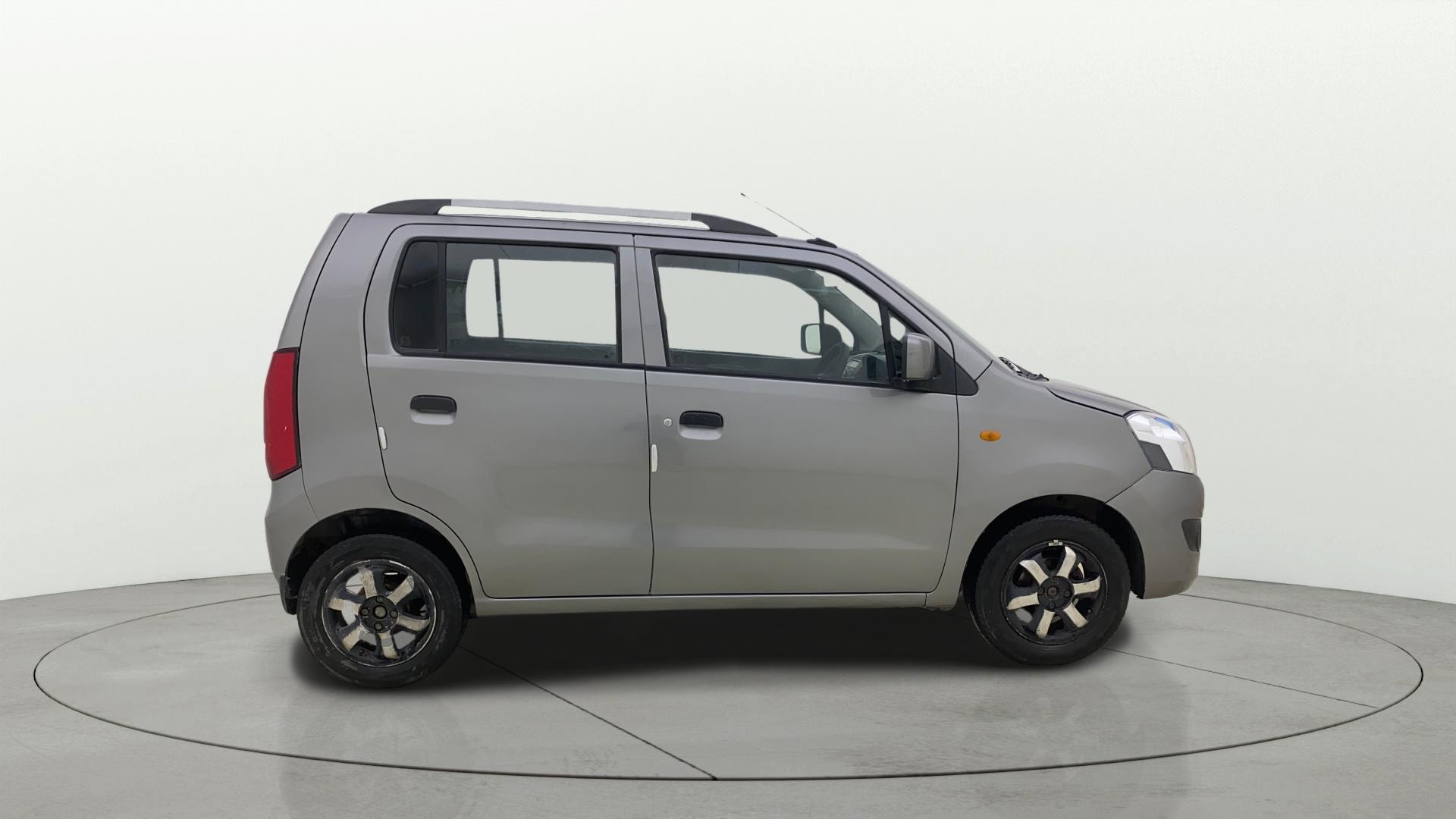 View 2017 Maruti Suzuki 1000 Base Variant Image 8 Used 2017 Maruti Suzuki 1000 Base Variant Image 8