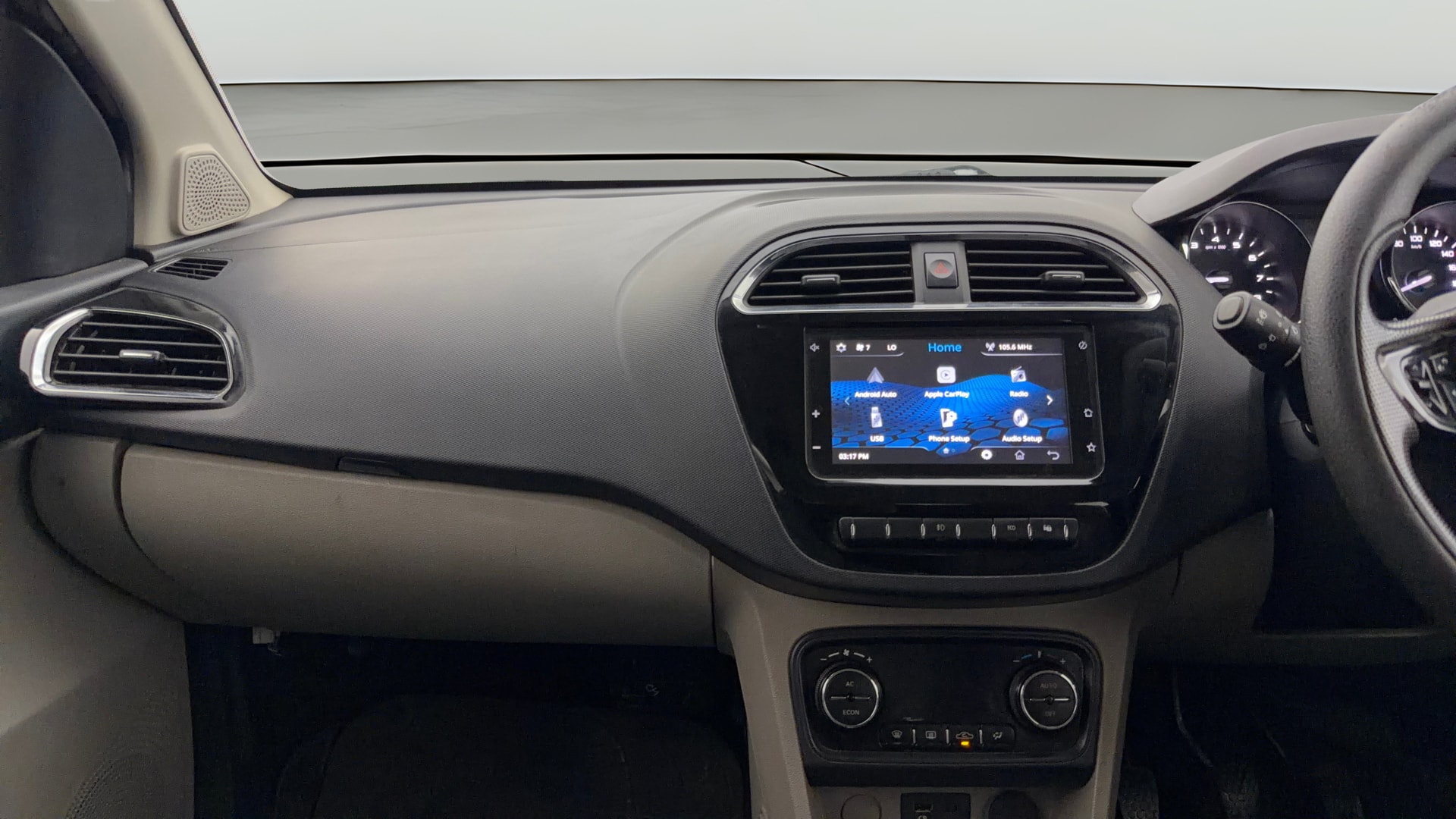 View 2019 Tata Tiago Revotorq XB Image 17 Used 2019 Tata Tiago Revotorq XB Image 17