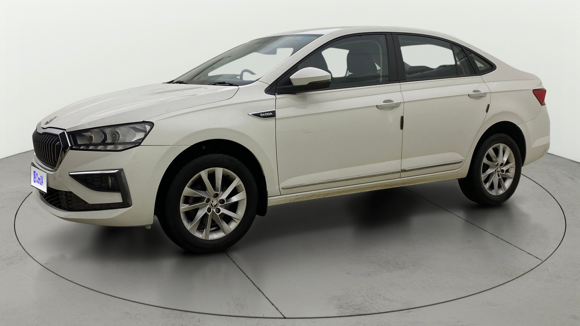 View 2023 Skoda Slavia Ambition 1.0 TSI MT Image 37 Used 2023 Skoda Slavia Ambition 1.0 TSI MT Image 37
