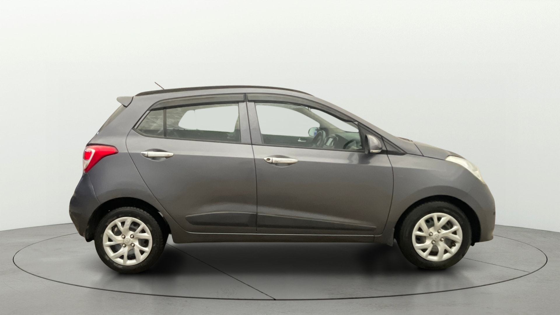 Used 2018 Hyundai Grand i10 Used 2018 Hyundai Grand i10