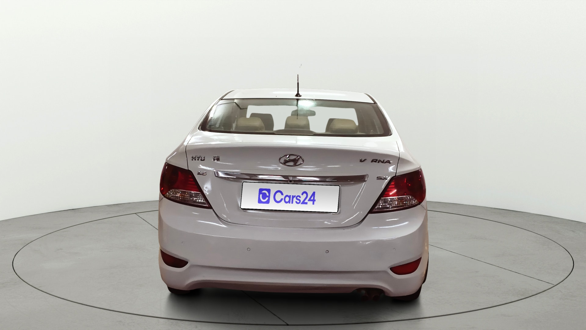 View 2013 Hyundai Fluidic Verna 1.6 VTVT SX Image 40 Used 2013 Hyundai Fluidic Verna 1.6 VTVT SX Image 40