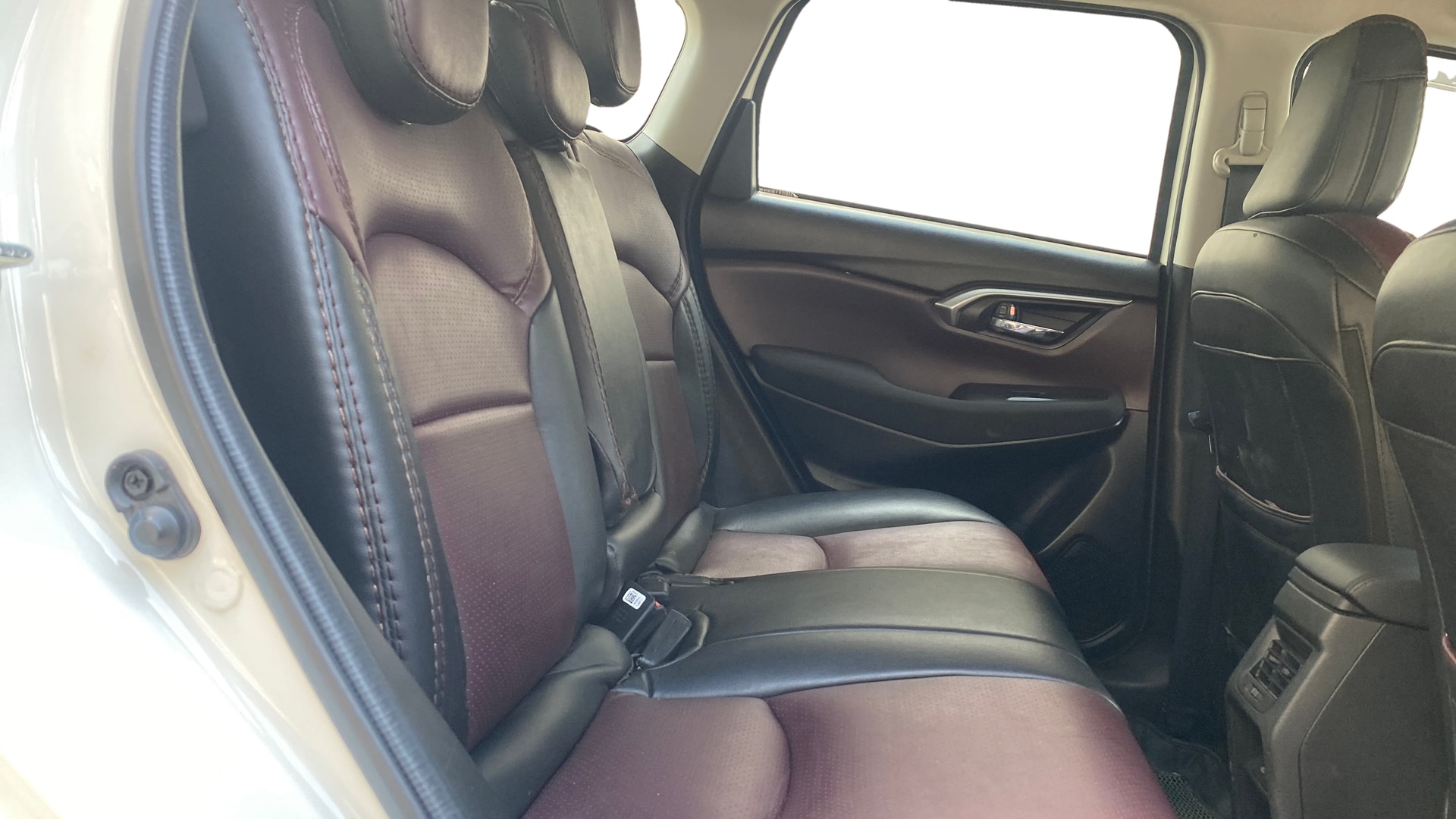 View 2025 Maruti Suzuki 1000 Base Variant Image 35 Used 2025 Maruti Suzuki 1000 Base Variant Image 35