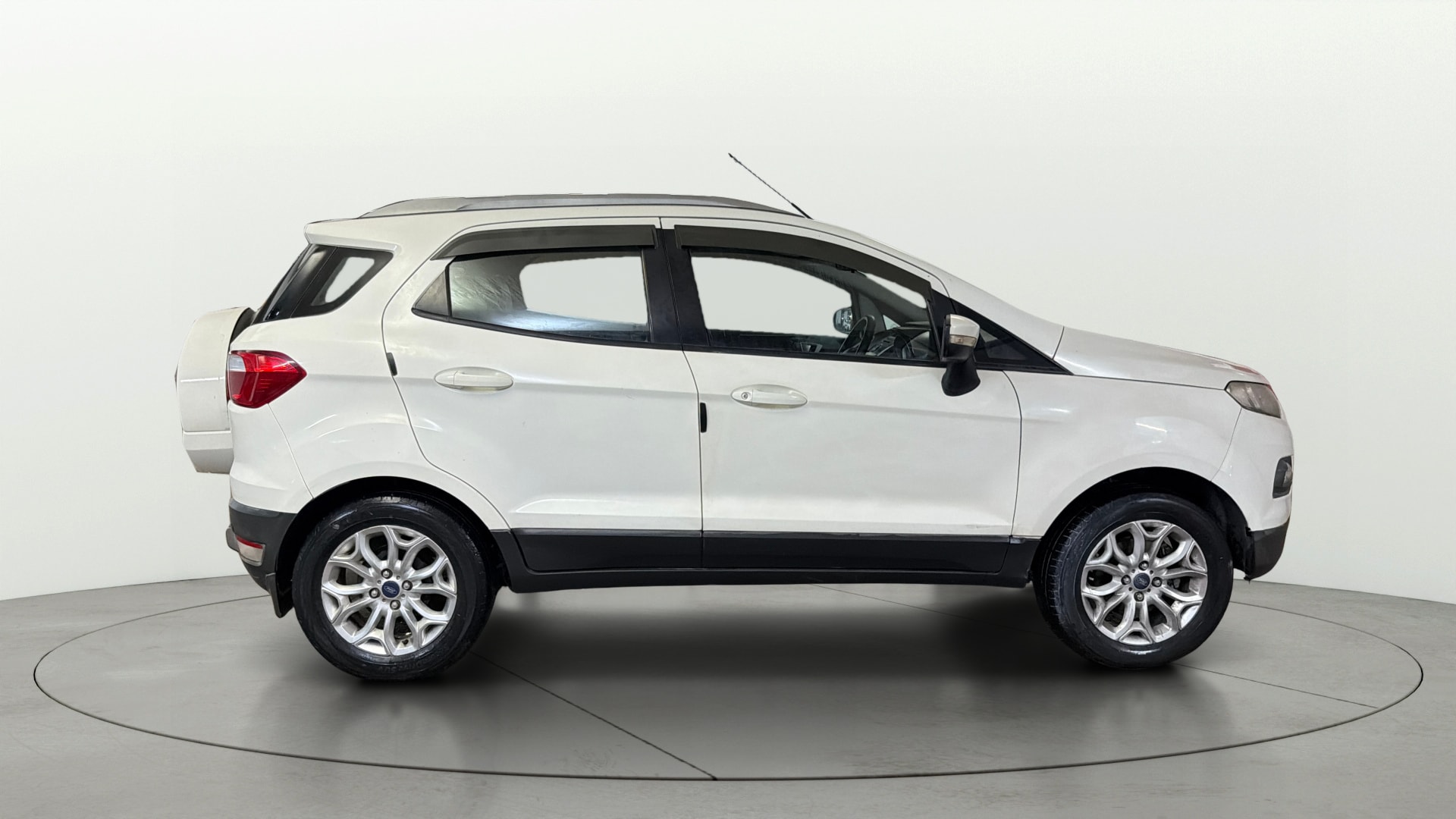 View 2014 Ford EcoSport 1.5 TDCi Diesel Ambiente BS IV Image 8 Used 2014 Ford EcoSport 1.5 TDCi Diesel Ambiente BS IV Image 8
