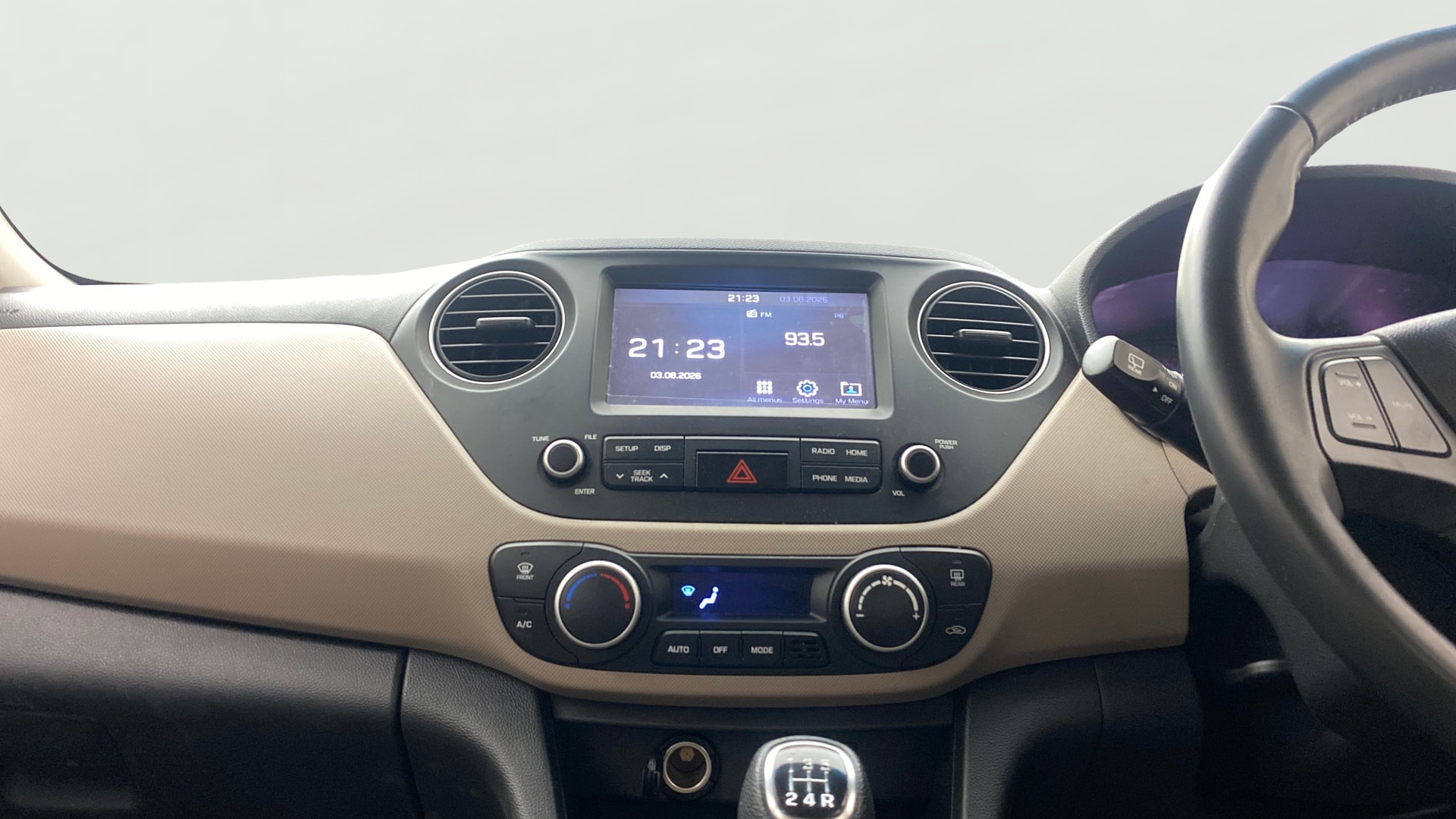 View 2019 Hyundai Grand i10 1.2 Asta Petrol Image 17 Used 2019 Hyundai Grand i10 1.2 Asta Petrol Image 17