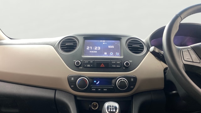 View Hyundai Grand i10 Image 17 Used Hyundai Grand i10 Image 17