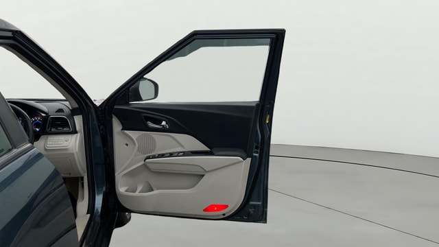 View Mahindra XUV300 Image 47 Used Mahindra XUV300 Image 47
