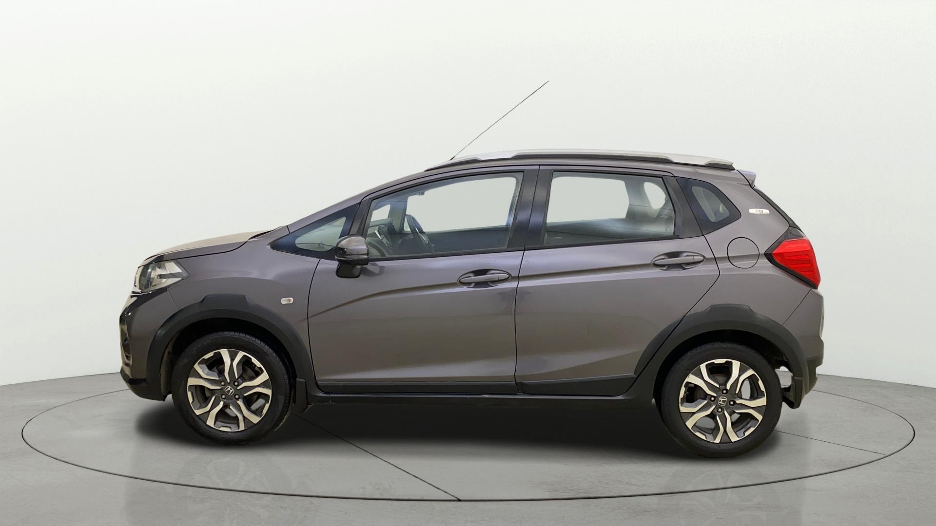 View 2018 Honda WR-V S MT Diesel Edge Edition Image 25 Used 2018 Honda WR-V S MT Diesel Edge Edition Image 25