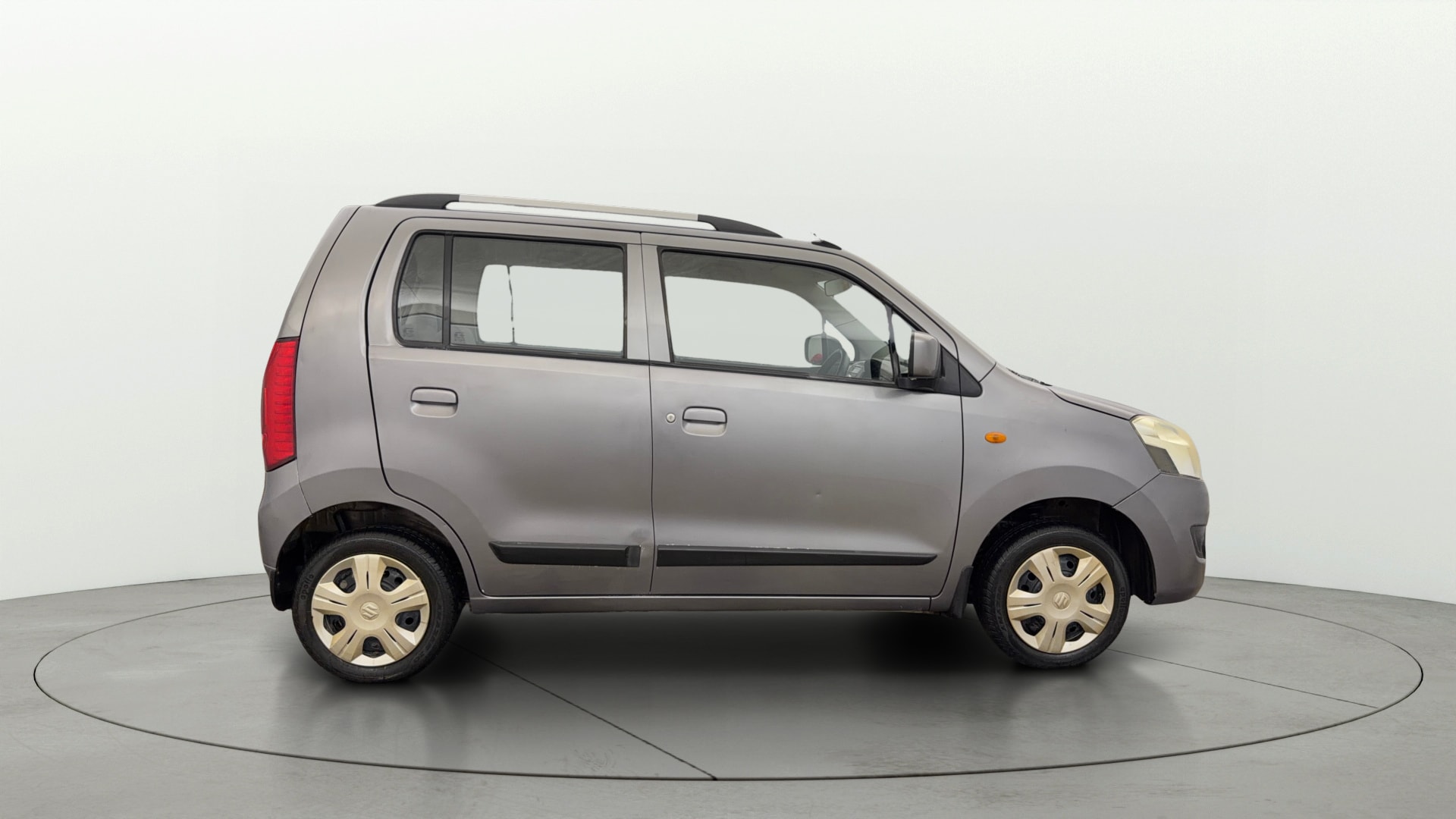 View 2015 Maruti Suzuki 1000 Base Variant Image 26 Used 2015 Maruti Suzuki 1000 Base Variant Image 26