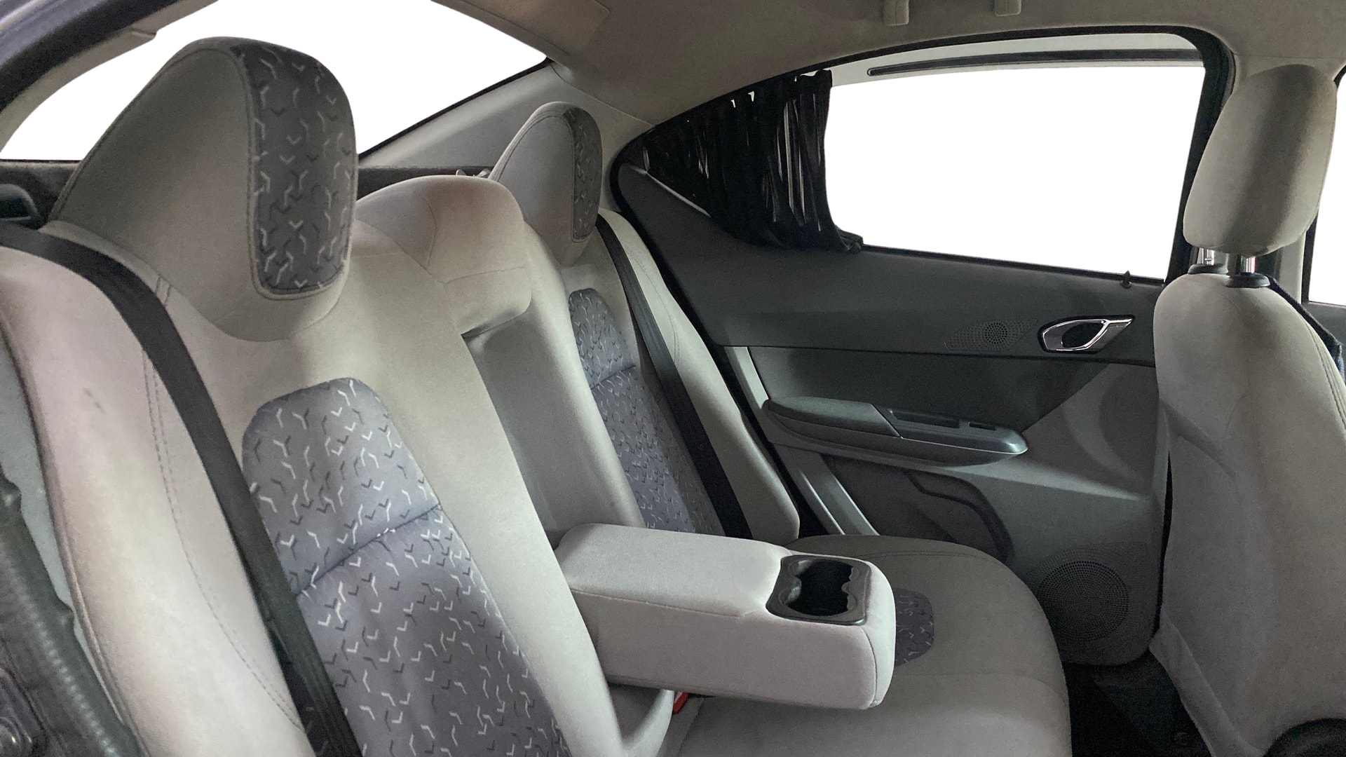 View 2020 Tata Tigor XE Diesel Image 29 Used 2020 Tata Tigor XE Diesel Image 29