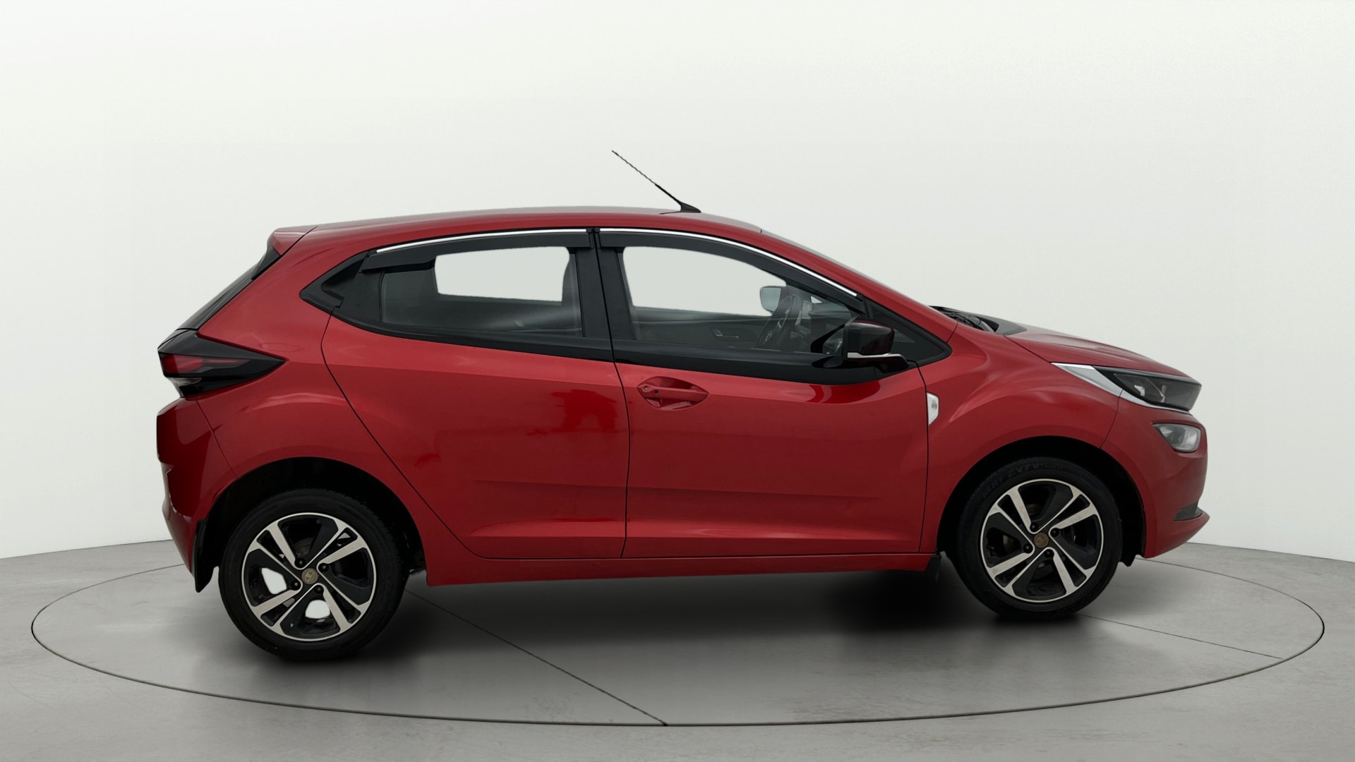 View 2020 Tata Altroz XZ Petrol Image 9 Used 2020 Tata Altroz XZ Petrol Image 9