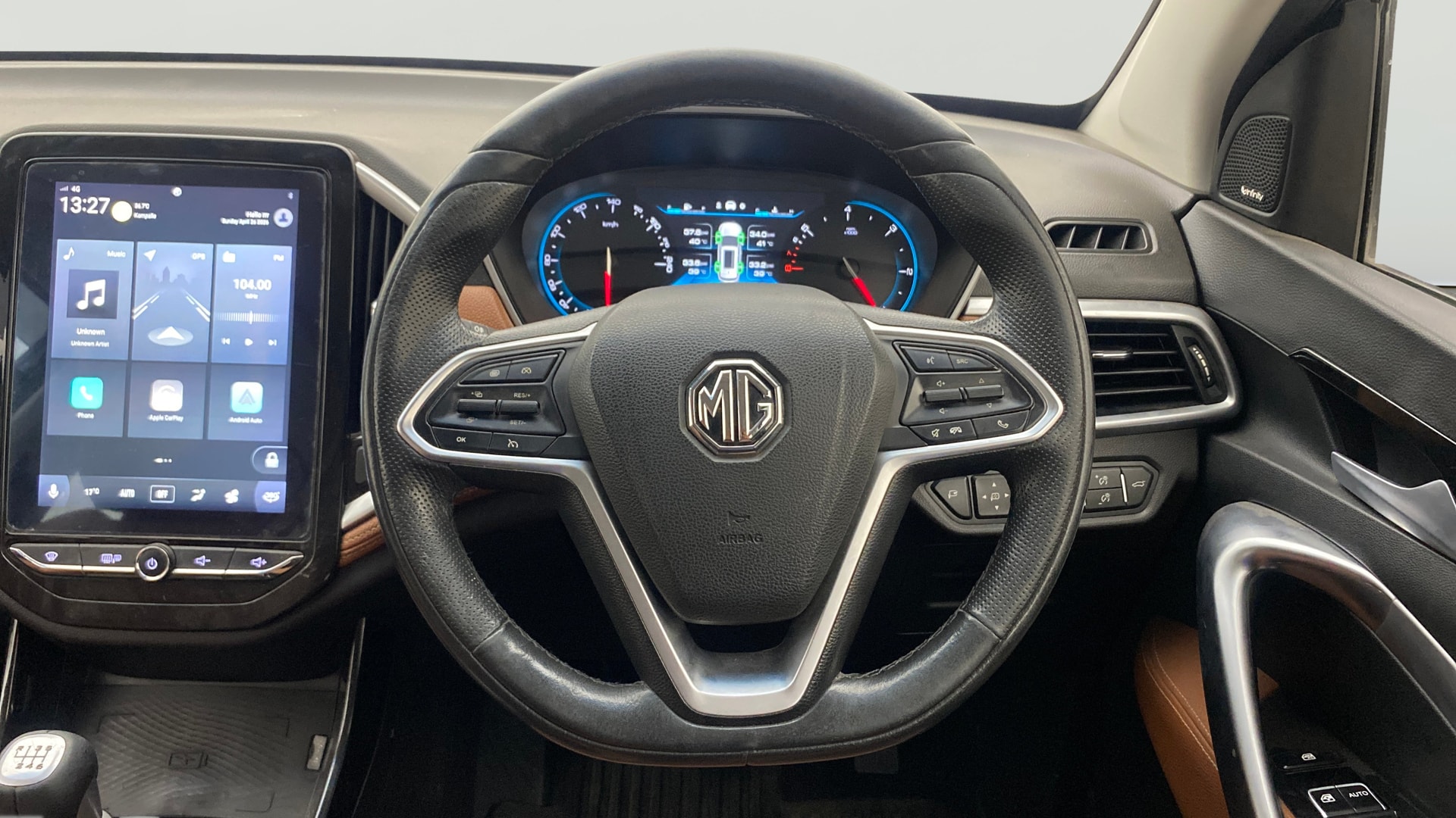 View 2021 MG Hector Plus Sharp Turbo 6 Seater Diesel Image 14 Used 2021 MG Hector Plus Sharp Turbo 6 Seater Diesel Image 14