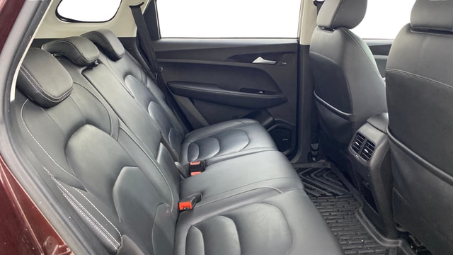 View MG Hector Image 36 Used MG Hector Image 36