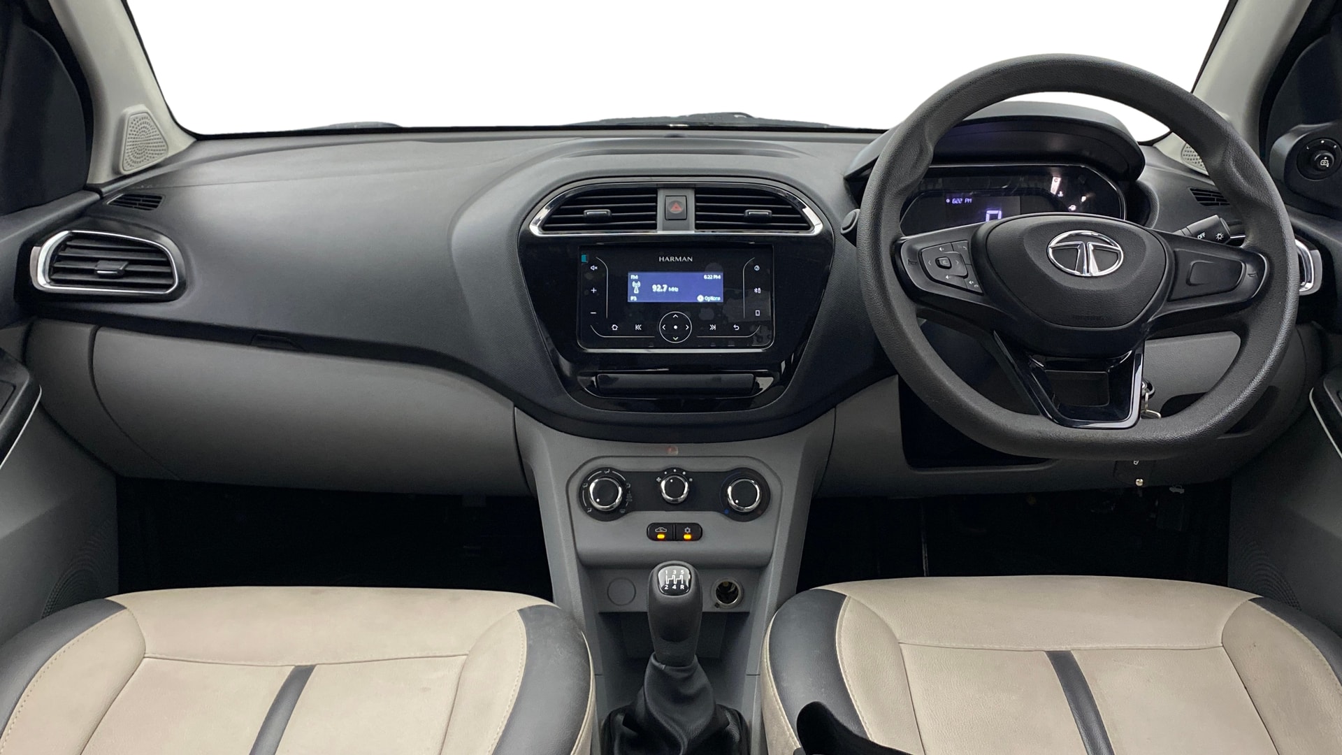 View 2021 Tata Tiago Revotorq XB Image 15 Used 2021 Tata Tiago Revotorq XB Image 15