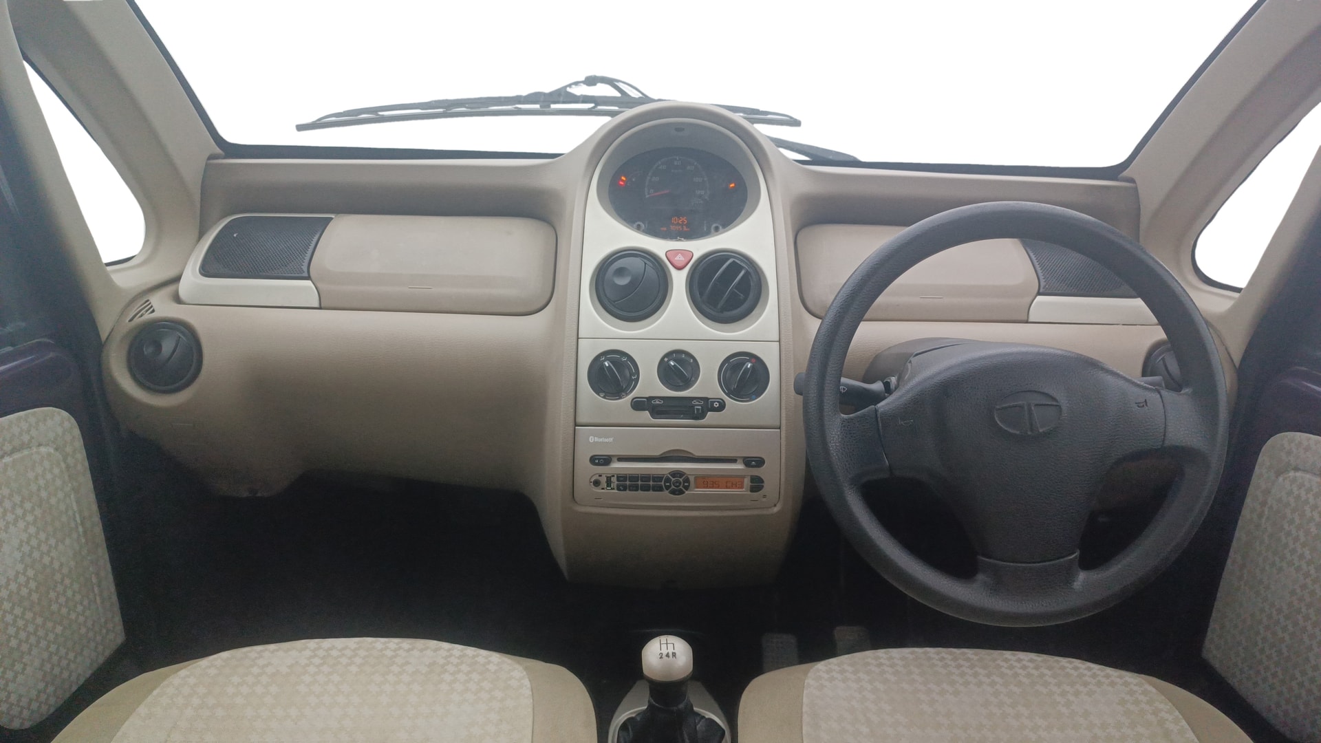 View 2014 Tata Nano Twist XT Image 15 Used 2014 Tata Nano Twist XT Image 15