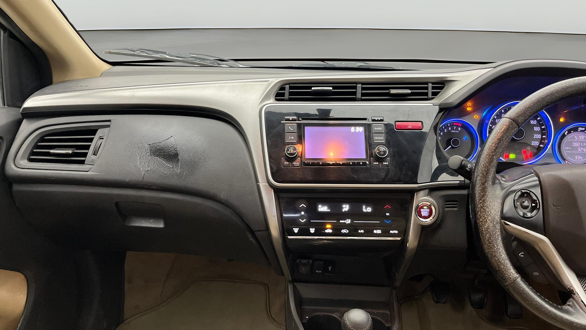 View 2015 Honda City ZX MT Diesel Anniversary Edition Image 32 Used 2015 Honda City ZX MT Diesel Anniversary Edition Image 32
