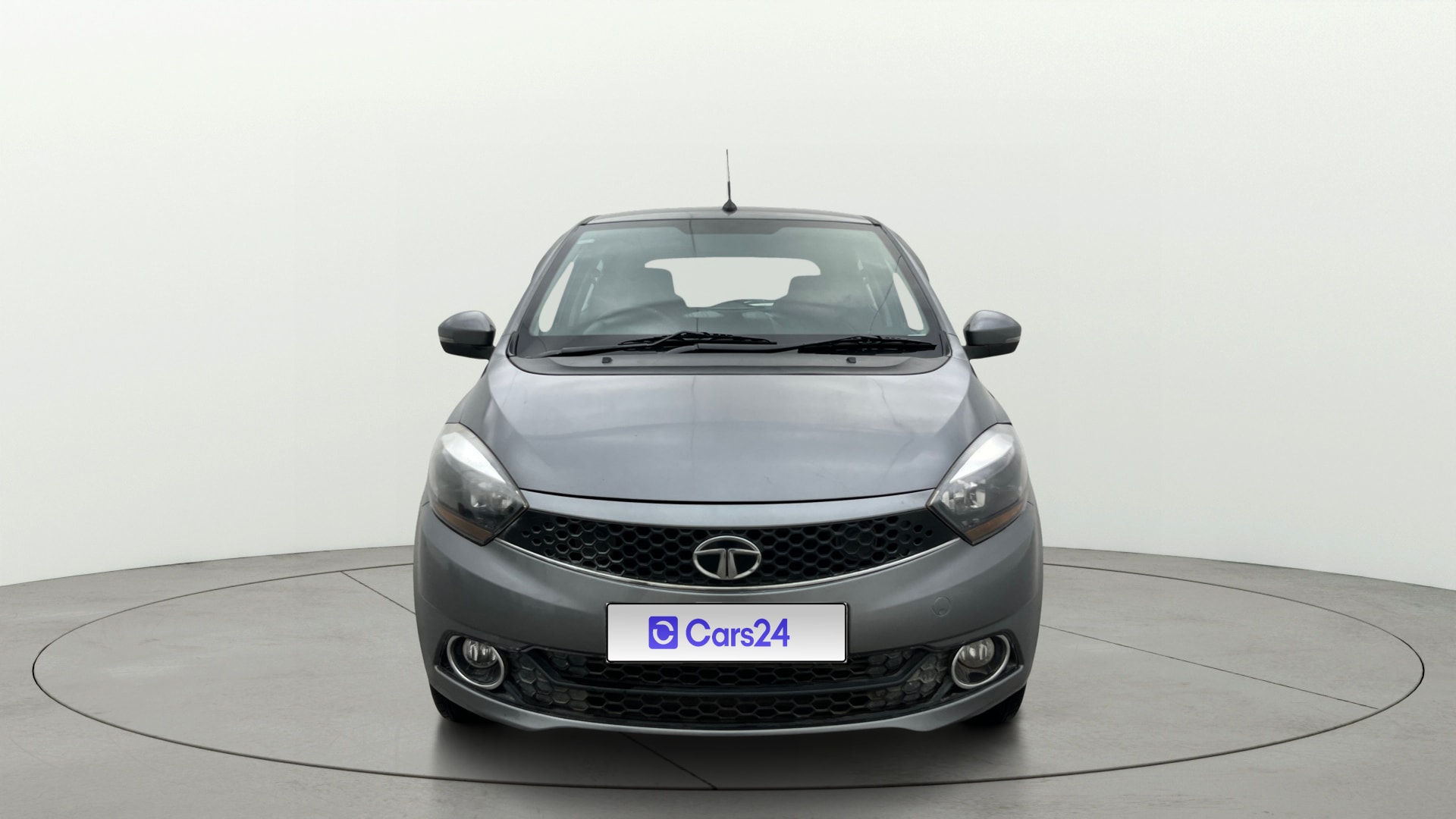 View 2019 Tata Tiago Revotorq XB Image 1 Used 2019 Tata Tiago Revotorq XB Image 1