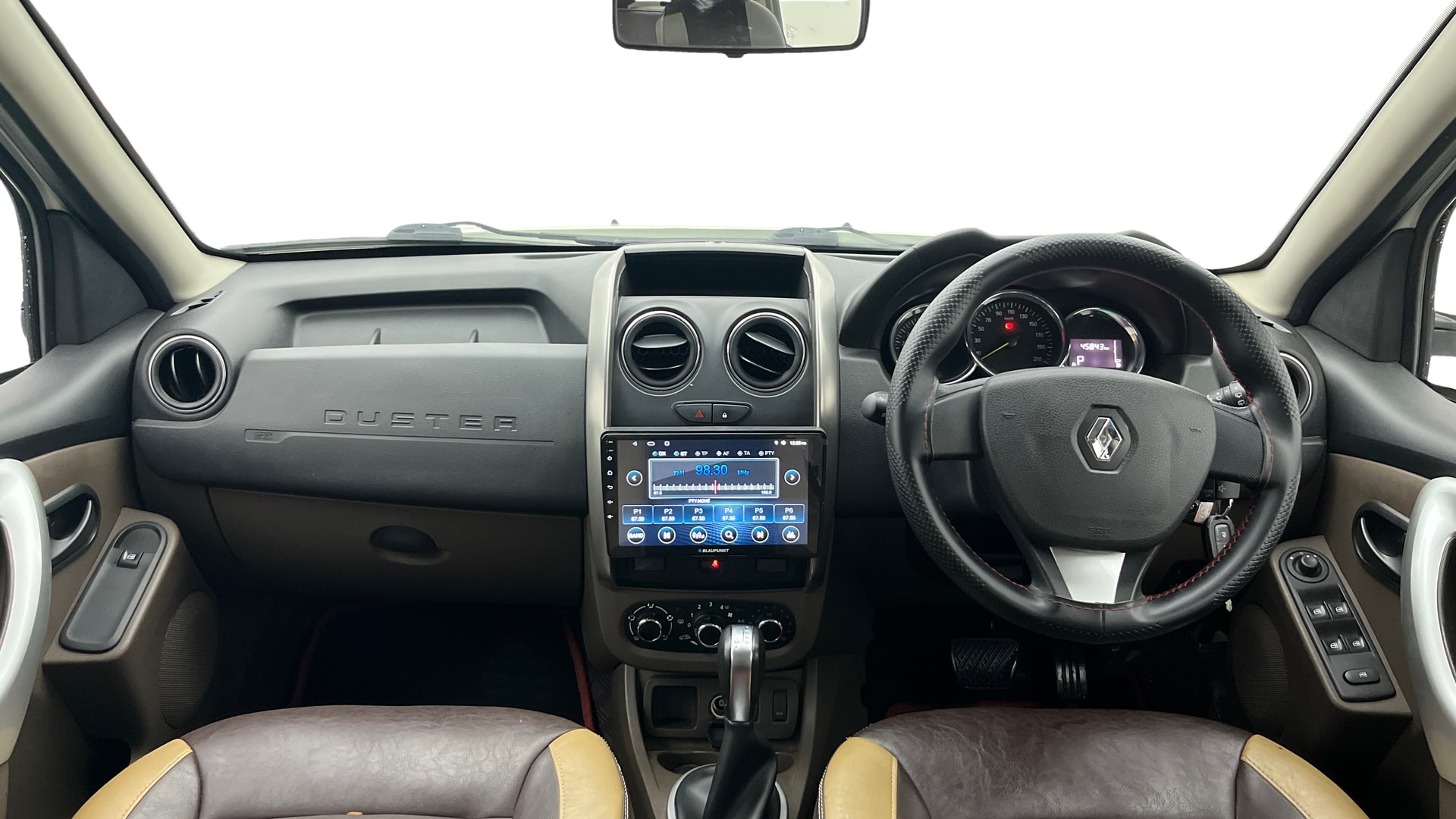 View 2019 Renault Duster Petrol RxS CVT Petrol Image 15 Used 2019 Renault Duster Petrol RxS CVT Petrol Image 15