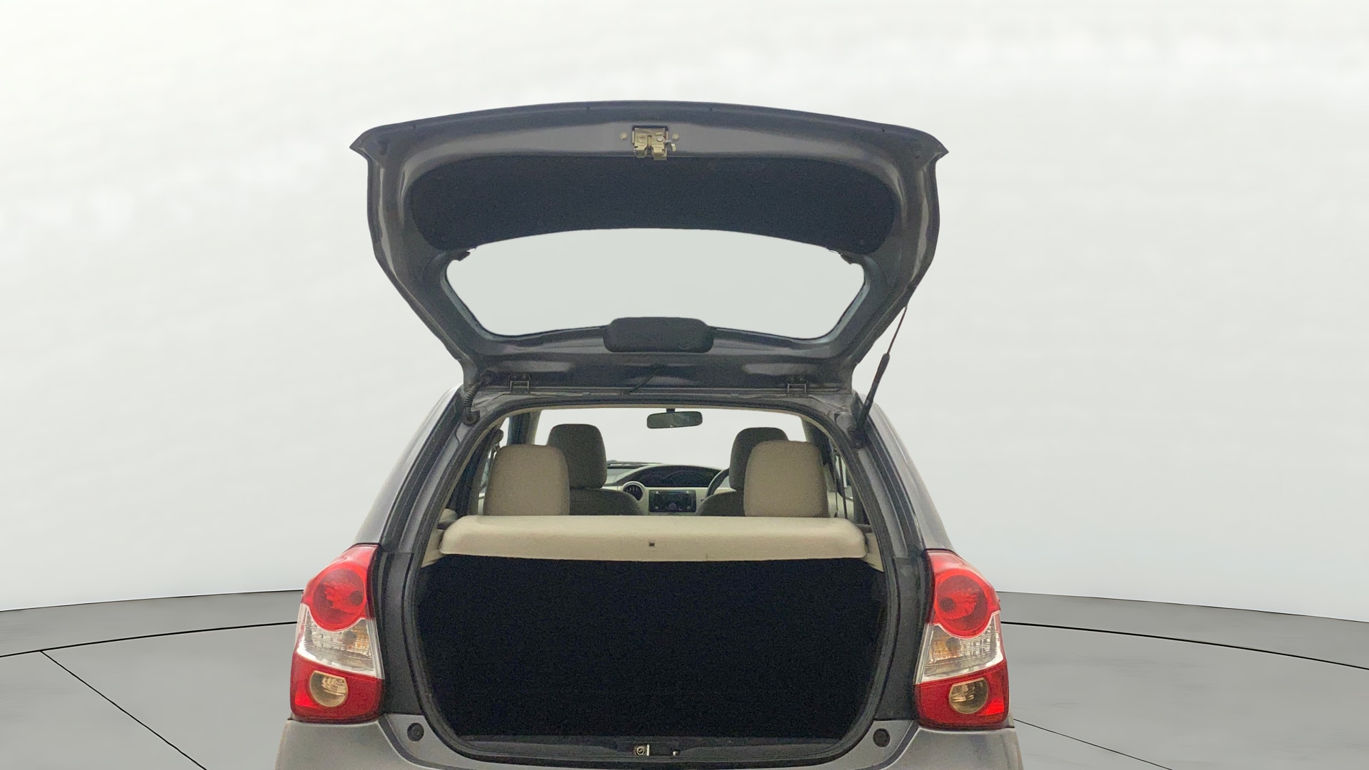 View 2015 Toyota Etios Liva VX Image 16 Used 2015 Toyota Etios Liva VX Image 16