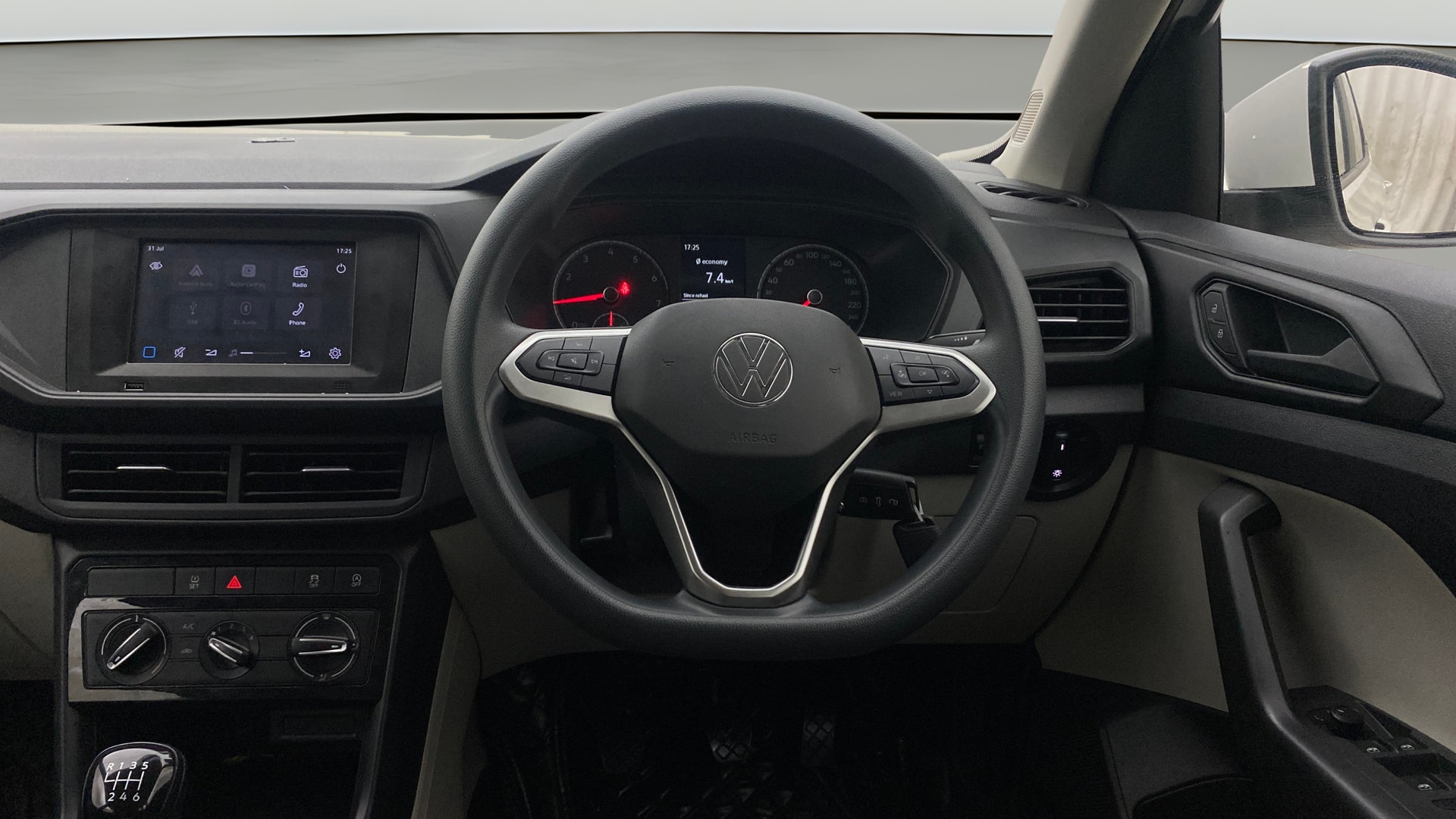 Used 2024 Volkswagen Taigun Used 2024 Volkswagen Taigun