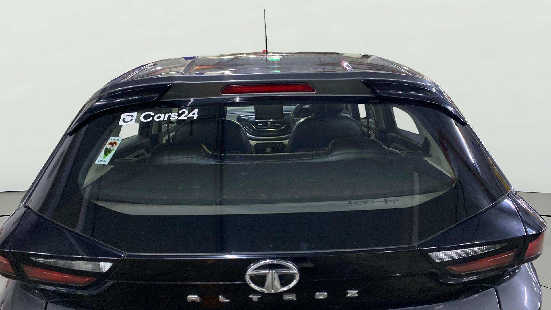 View 2022 Tata Altroz XE Plus Petrol Image 3 Used 2022 Tata Altroz XE Plus Petrol Image 3